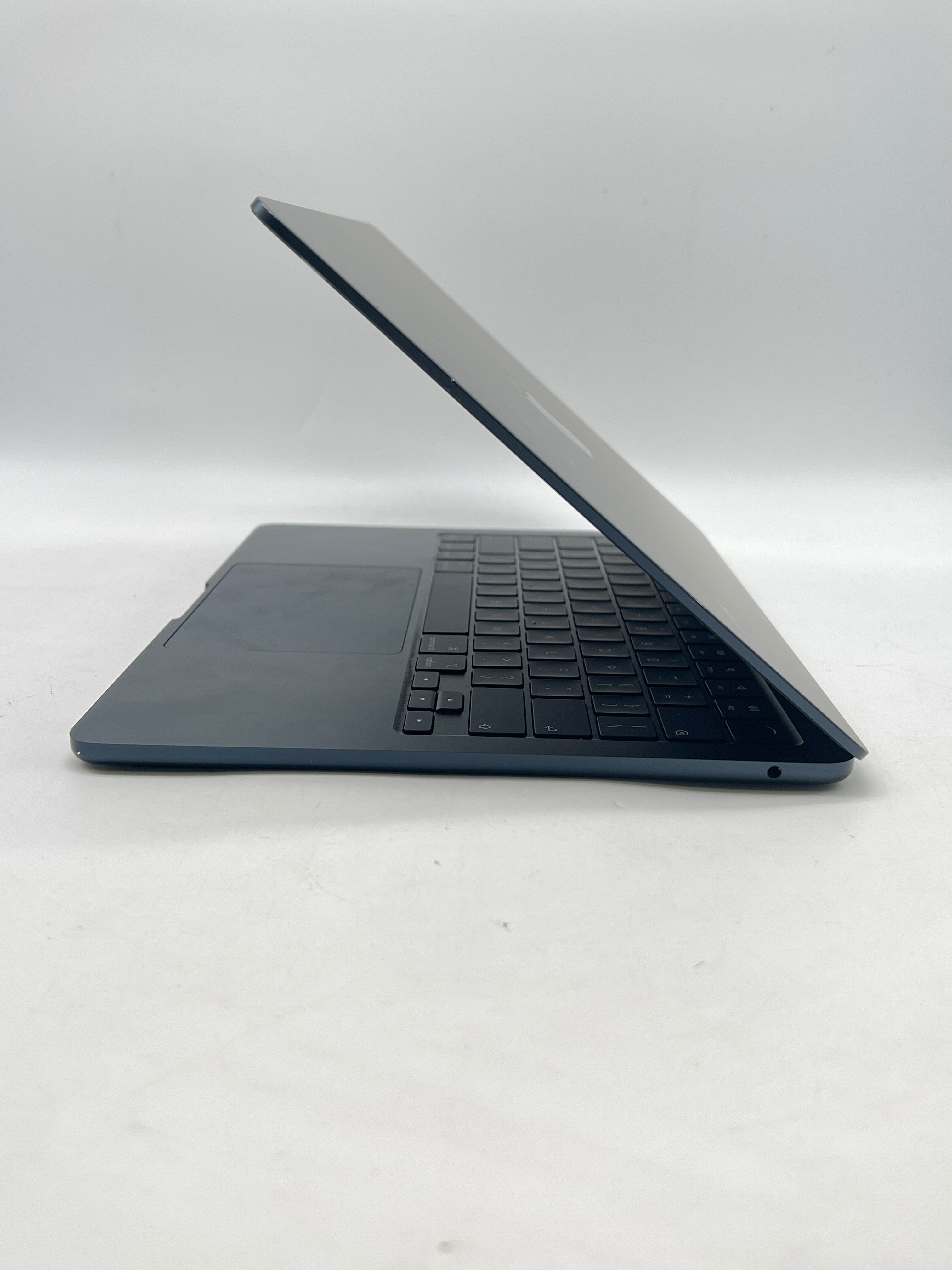 Apple MacBook Air 13" M5 A3449 16GB RAM 512GB SSD - Remotely Managed