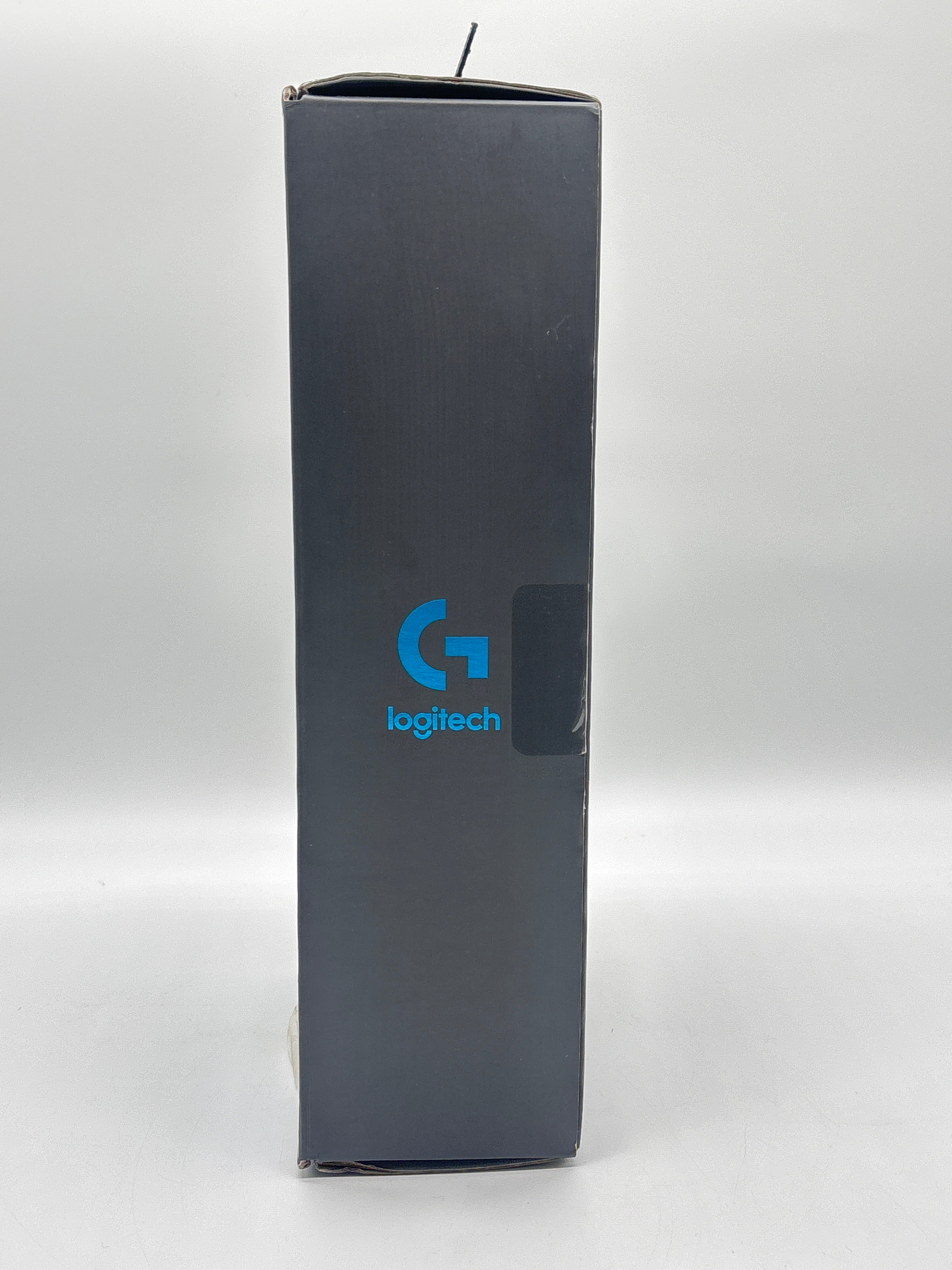 Logitech Yeti GX Wired Supercardioid Dynamic Gaming Microphone with LIGHTSYNC