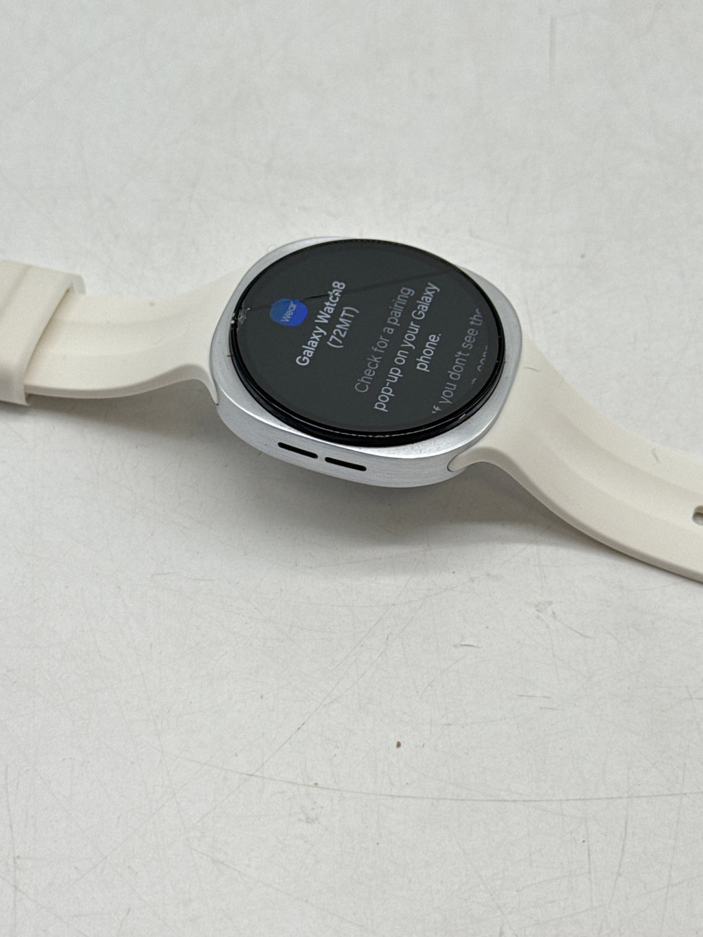 Samsung Galaxy Watch8 SM-L325U 40MM LTE - Cracked Screen