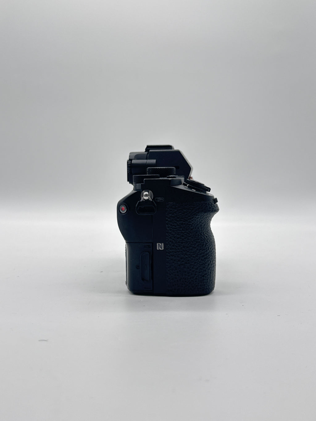 Sony Alpha 7ii Camera W/ 28-70mm Lens & HVL-F32M Flash - Used (SC 40,319)