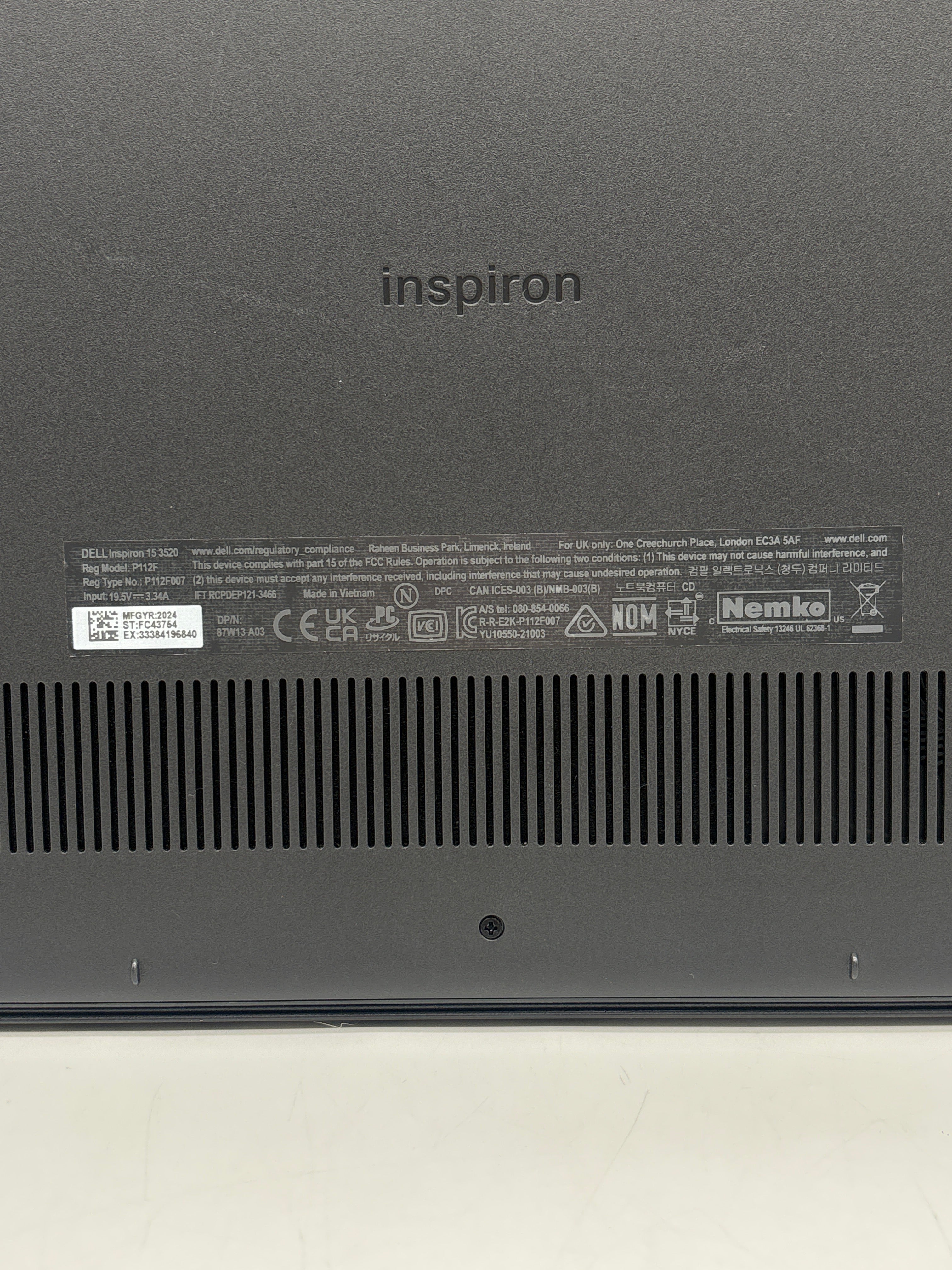 Dell Inspiron 15 3520 i7-1255U 16GB RAM 1TB