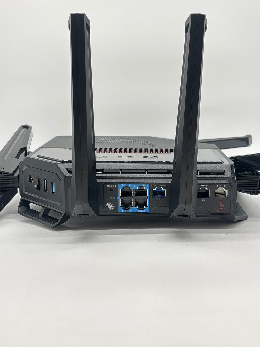 Asus ROG Rapture GT-BE98 Pro Black Tri-Band Router 4800 Used With Box