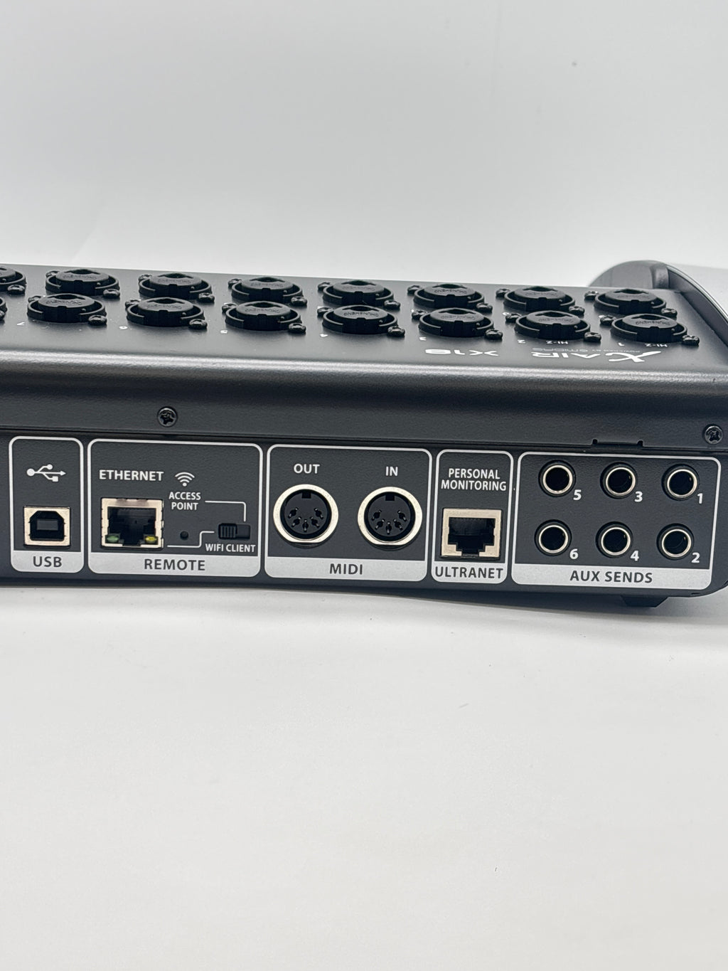 Behringer XAIR X18 Compact Mixer 18 Channels 16 Mic Inputs - Used
