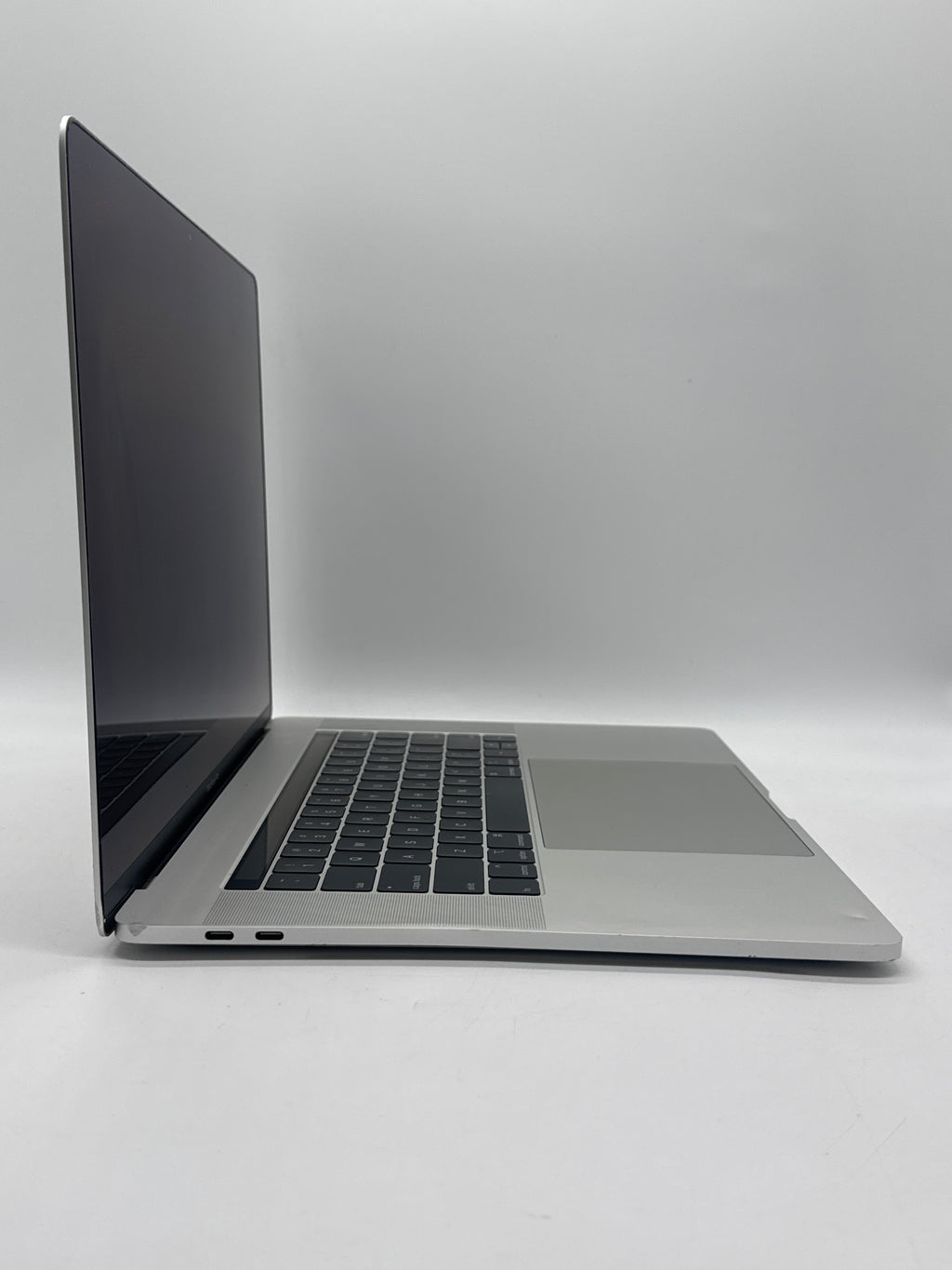 Apple MacBook Pro 15" A1990 i7 16B RAM 512GB SSD - Used