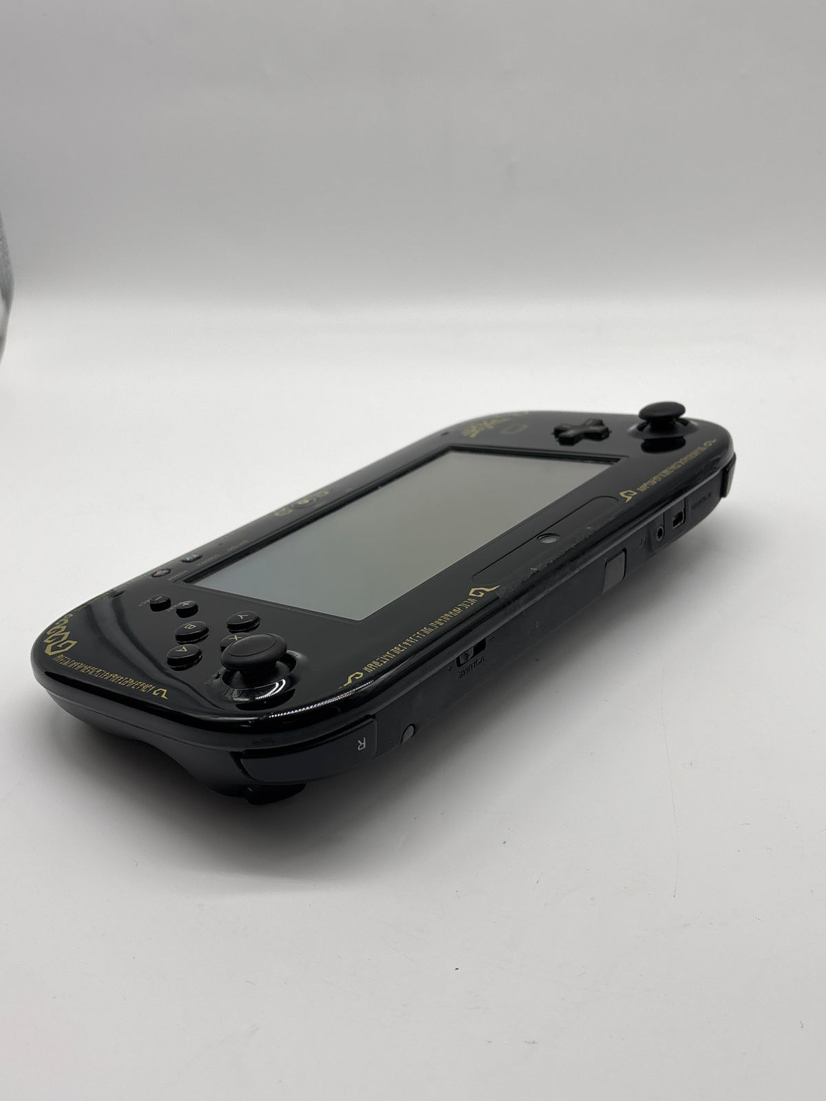 Nintendo Wii U 32GB Console GamePad Bundle Zelda Wind Waker HD Edition - Used
