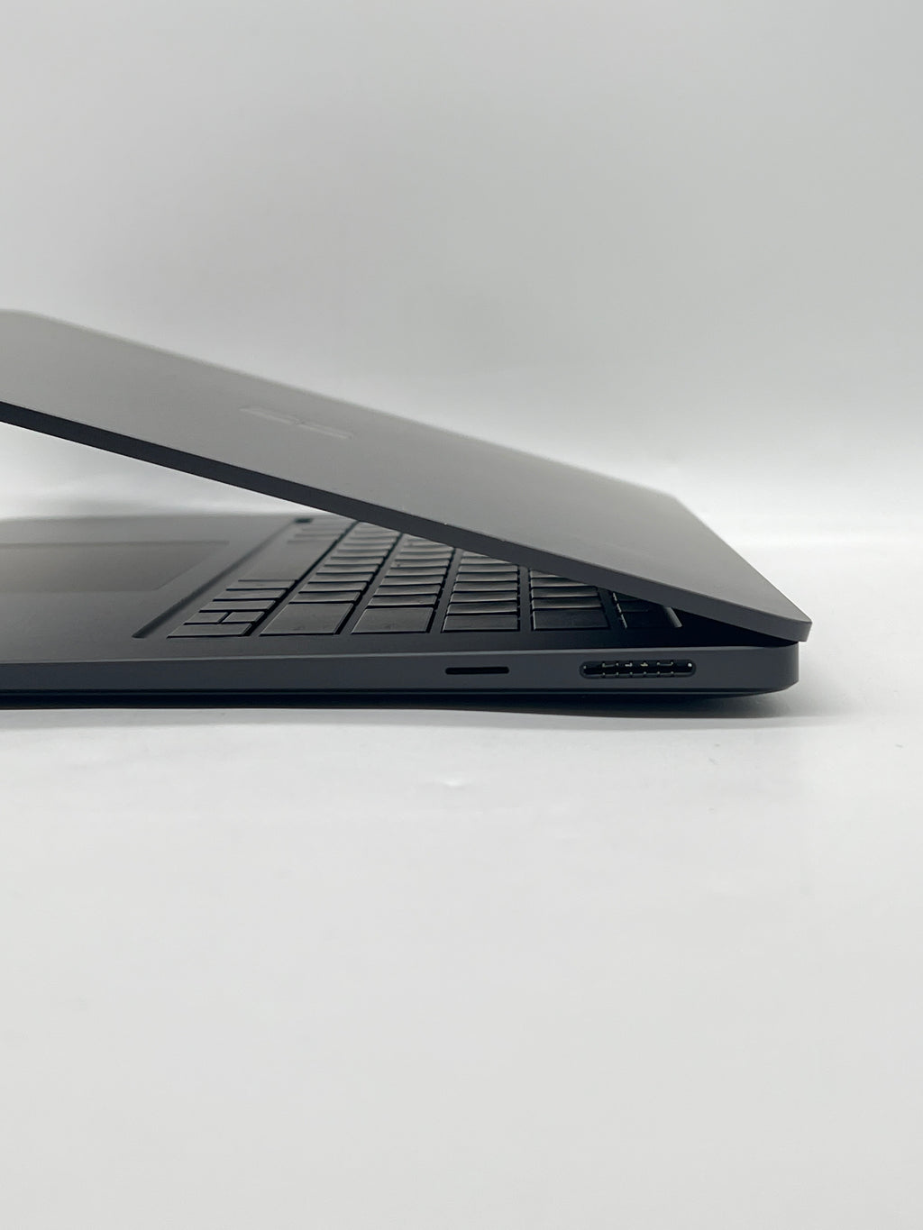 Microsoft Surface Laptop 7 2037 Snapdragon X Elite 32GB RAM 1TB SSD - Bios Locked