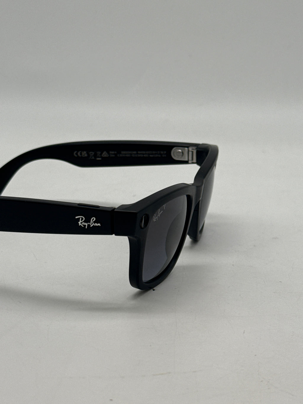 Ray-Ban Meta Wayfarer RW4006 Rebel Black Smart Glasses