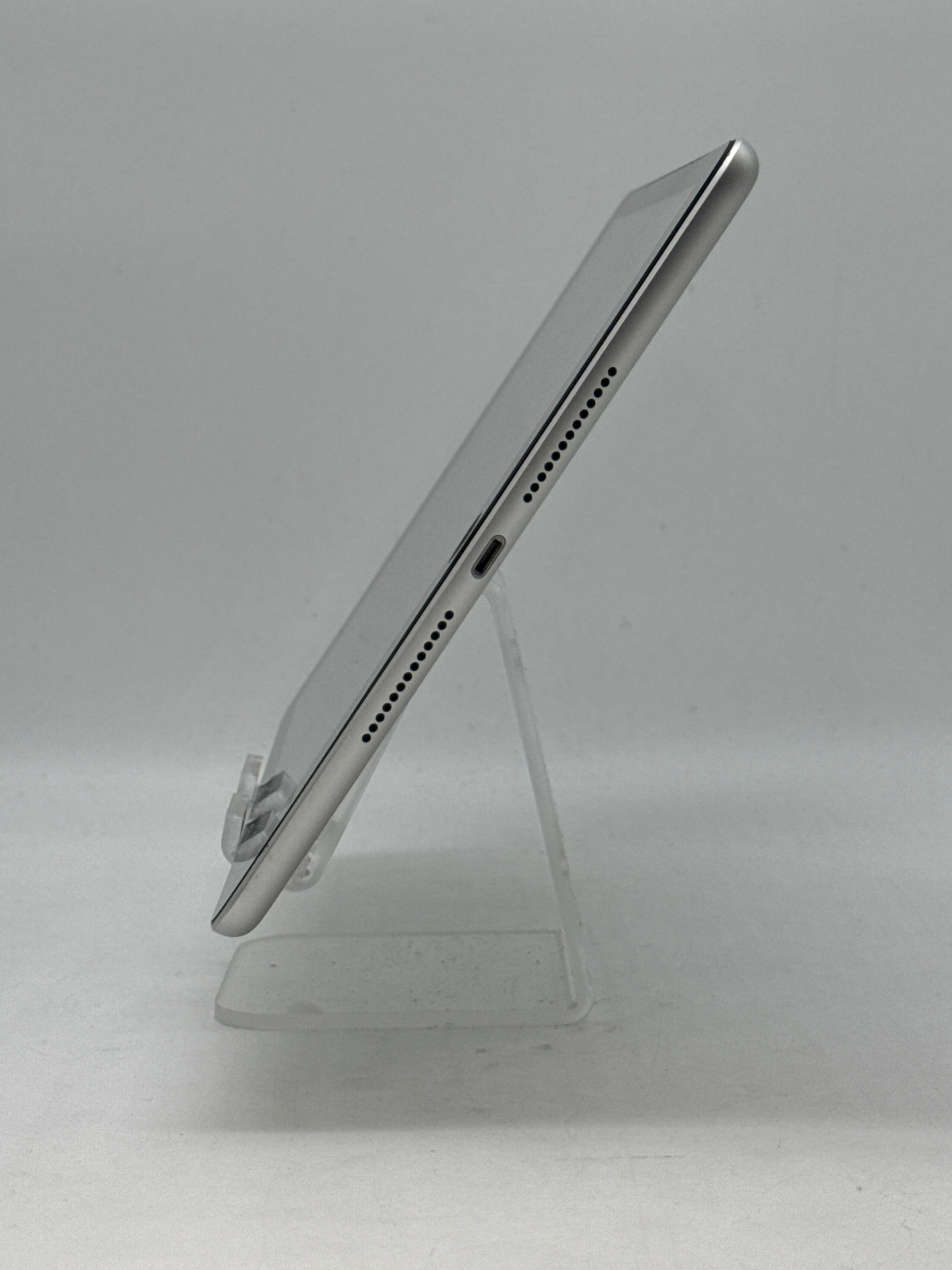 Apple iPad 9th Gen 64GB Wi-Fi 10.2" Silver A2602