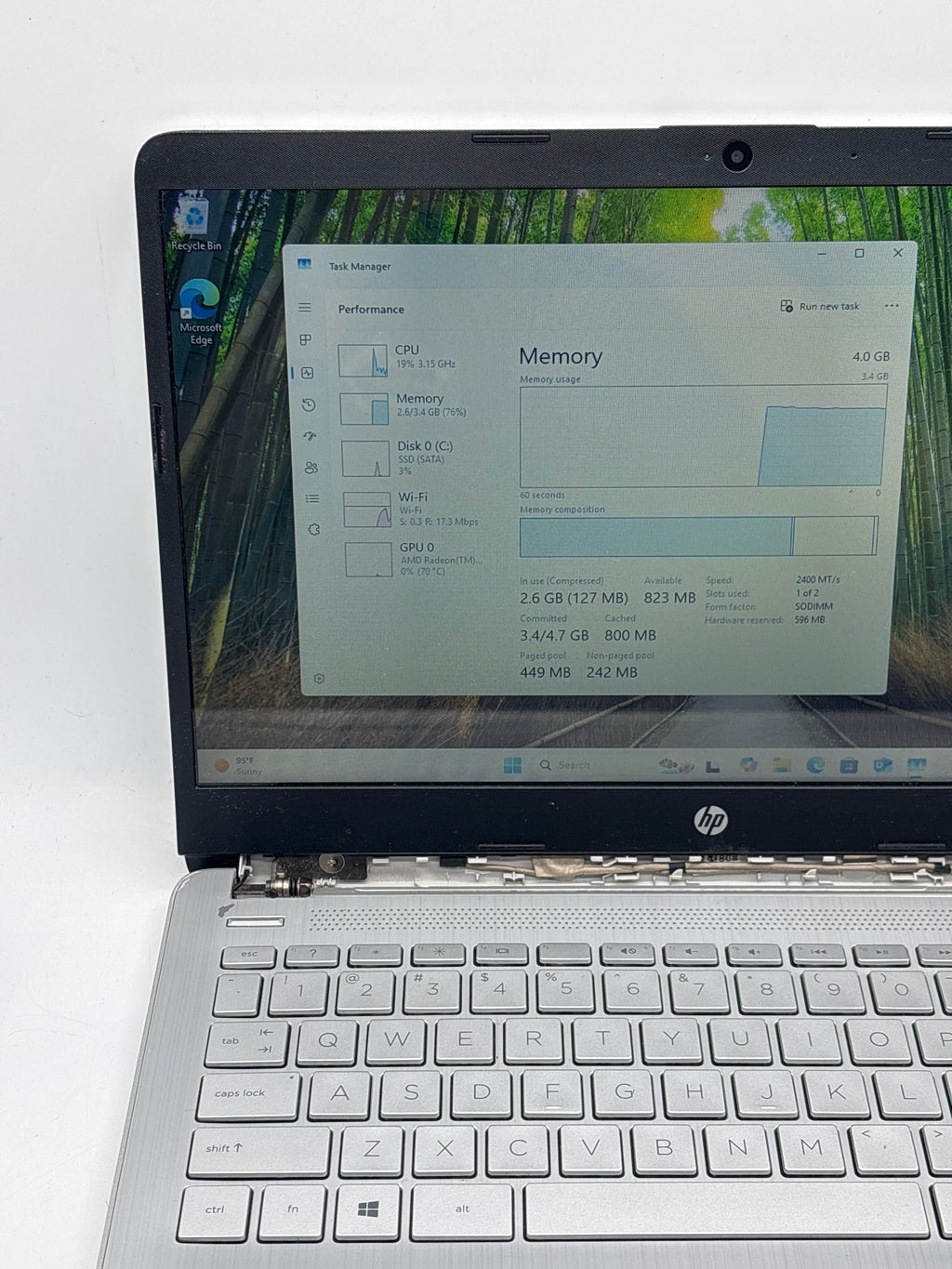 HP 14-dk1022wm 14" AMD Ryzen 3 3250U 4GB RAM 128GB SSD Silver - READ
