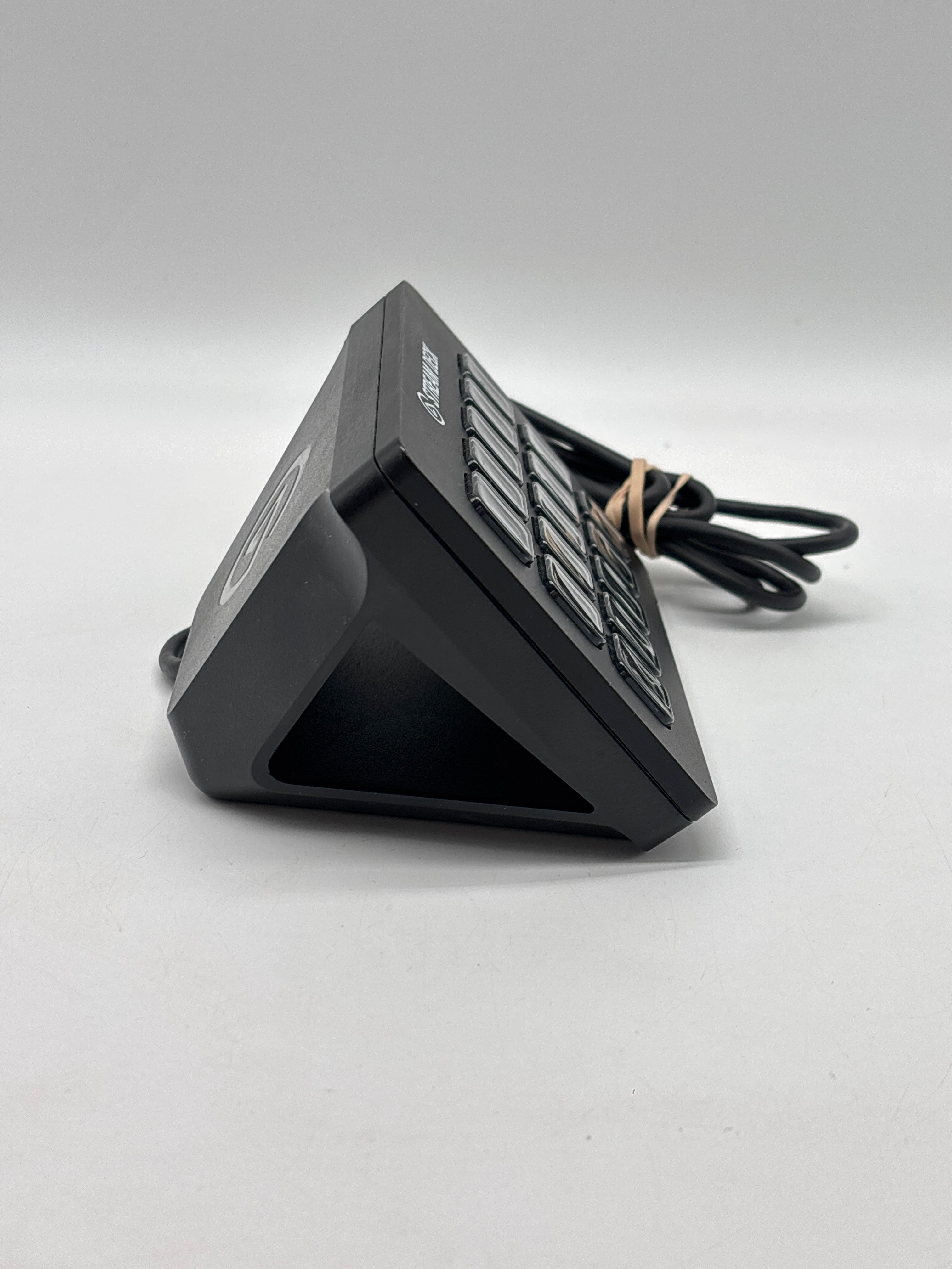 Elgato Stream Deck Standalone keyboard Wired - Used