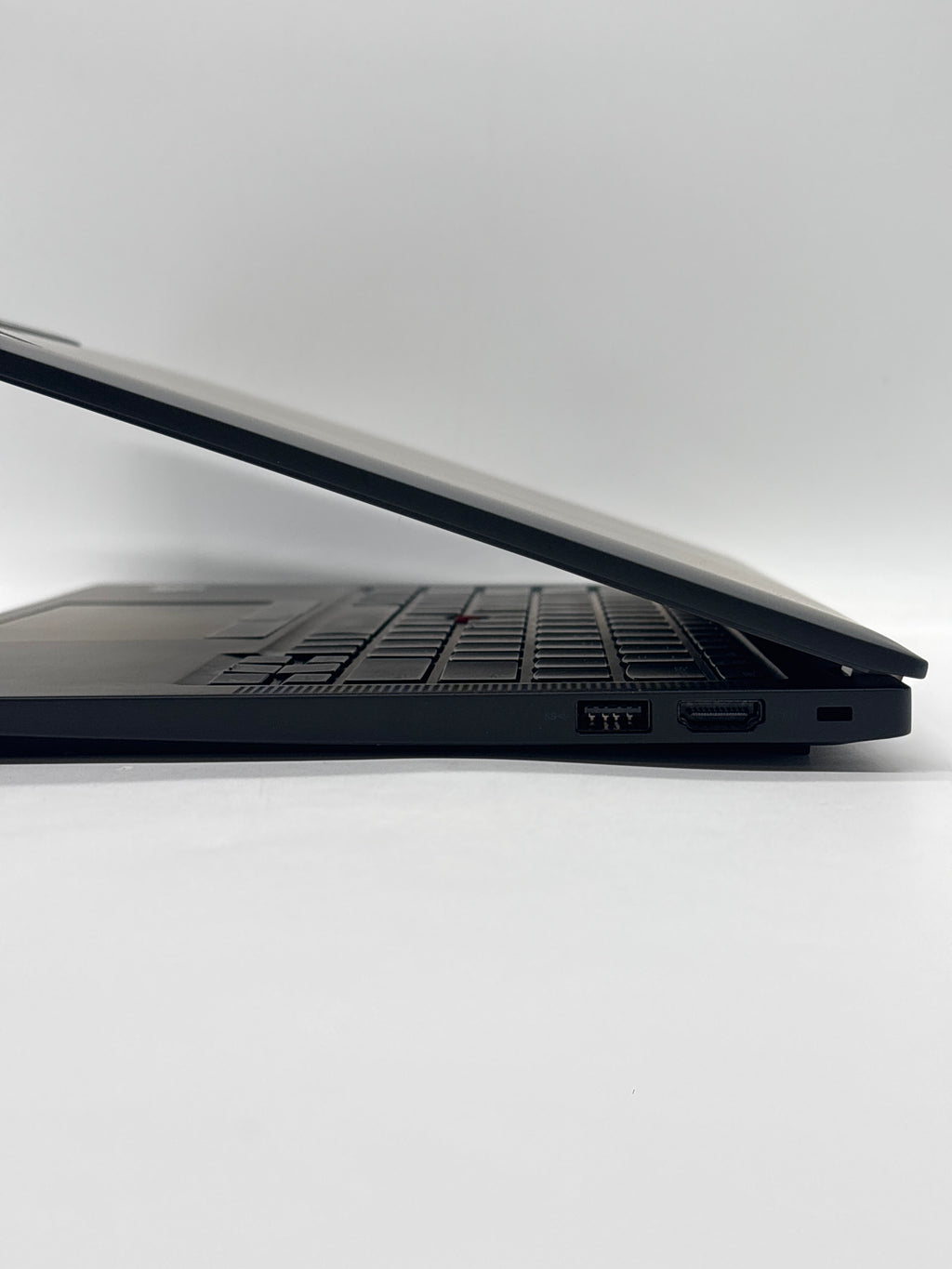 Lenovo ThinkPad X13 Gen 4 Touch AMD Ryzen 7 PRO 7840U 32GB RAM 512GB - For Parts