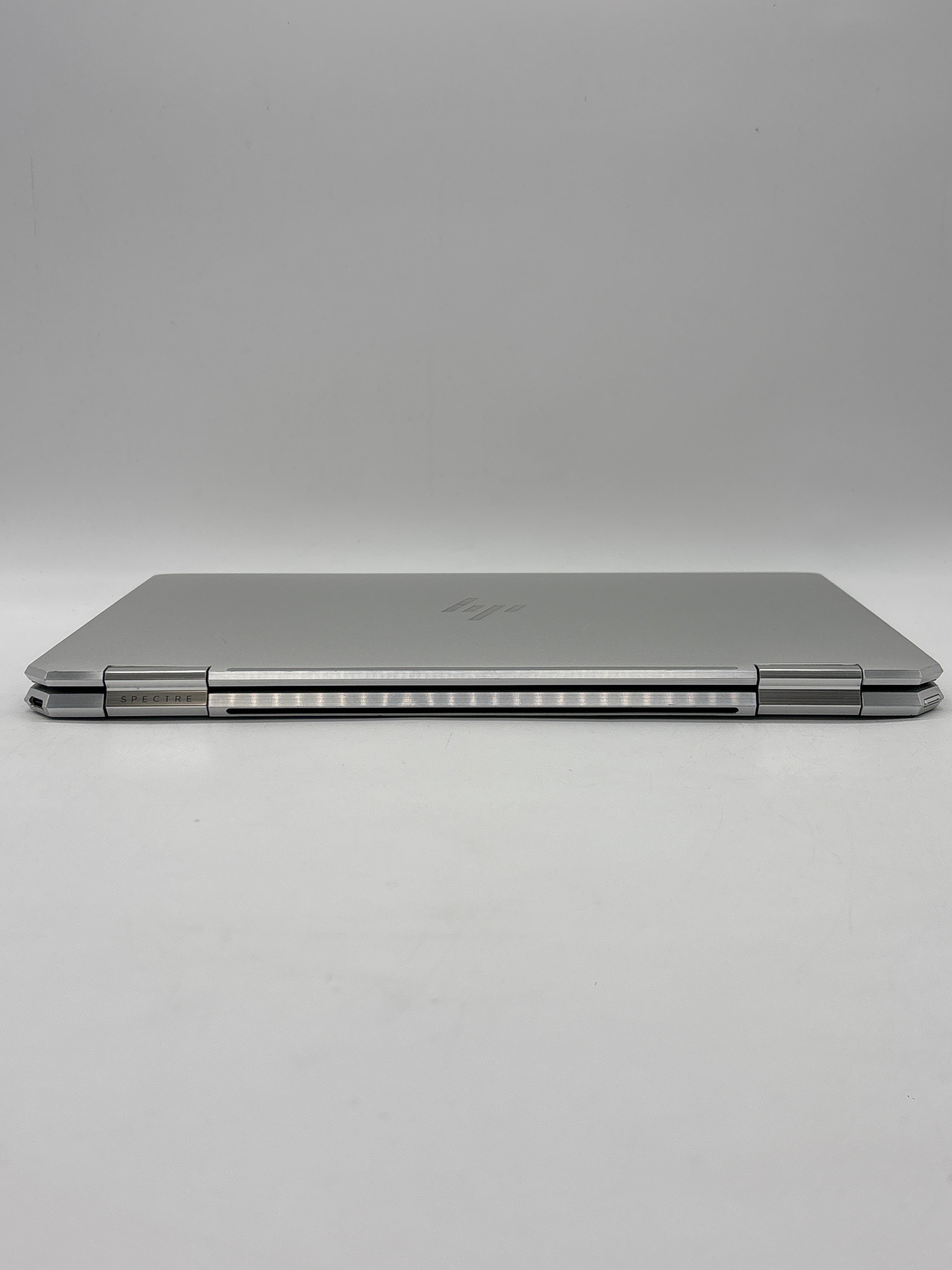 HP Spectre x360 13-aw0013dx i7-1065G7 8GB RAM 512GB SSD