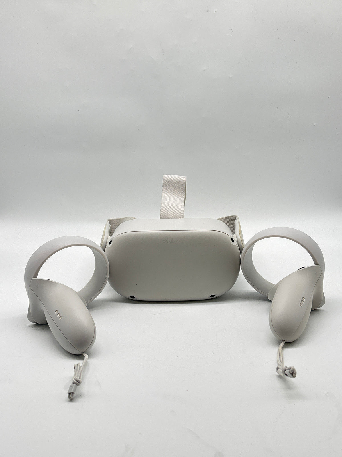 Meta Quest 2 VR Headset KW49CM 128GB with Touch Controllers - Used