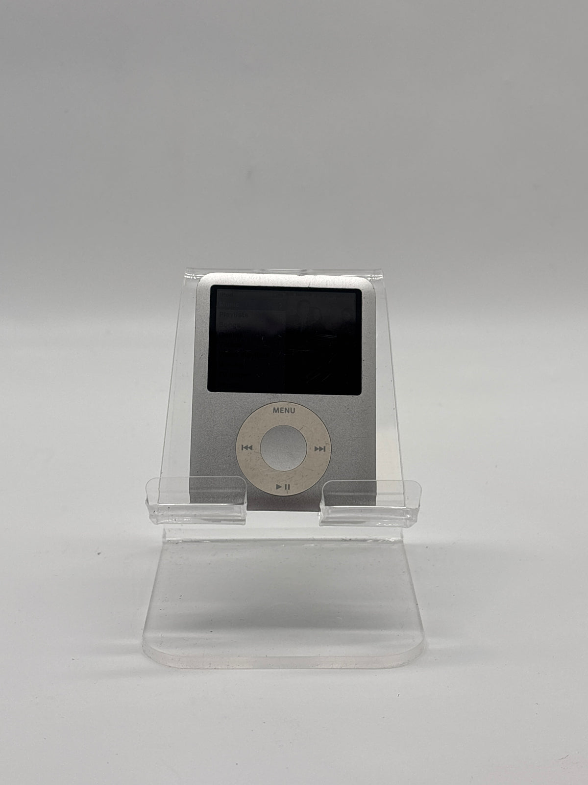 Apple iPod nano 3rd Generation 4GB Silver - Used