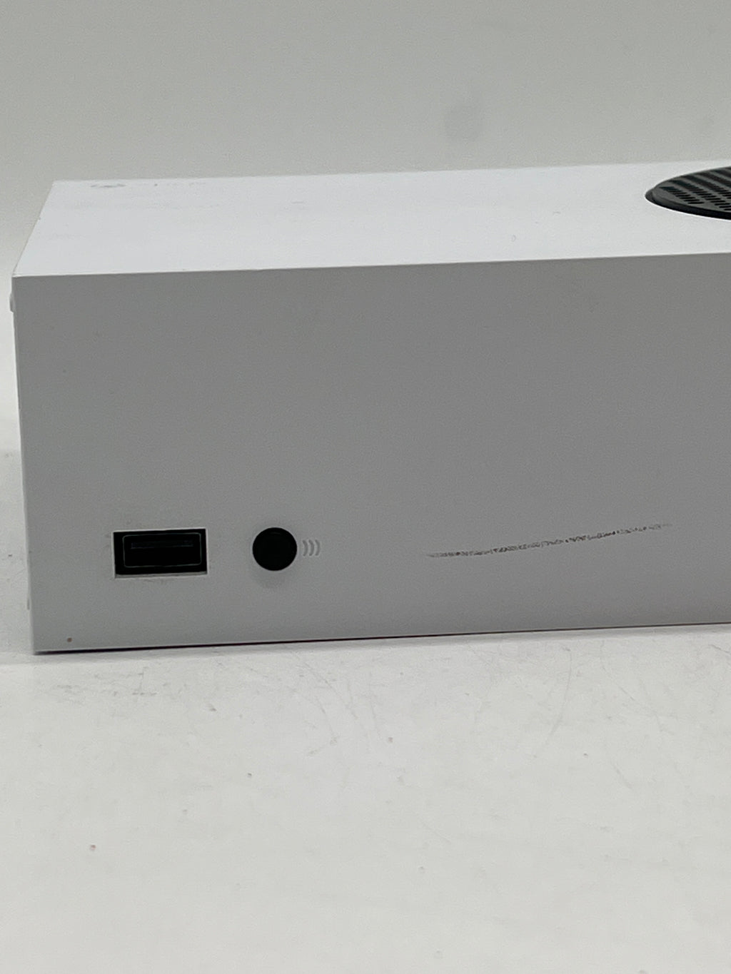 Microsoft Xbox Series S (1884) 2020 512GB - Used (Back Case Clip broken)