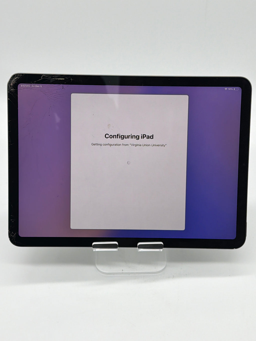 Apple iPad Air (5th Gen) A2588 64GB Wi-Fi Gray - Remotely Managed/Cracked Screen