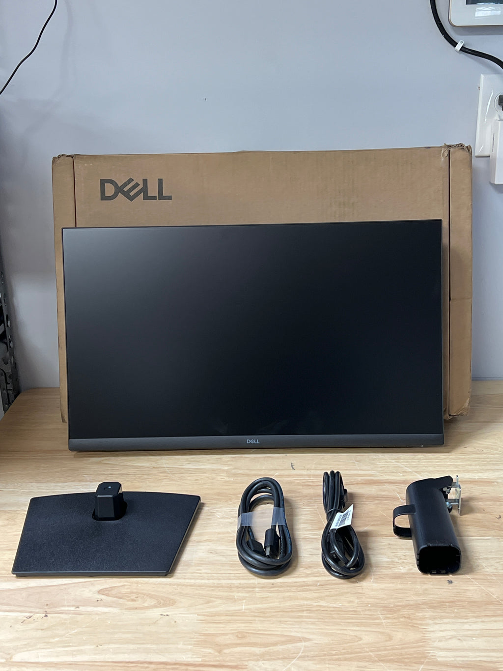 Dell E2425HM 24" 1920 x 1080 100Hz 5ms IPS LCD Monitor - Open Box