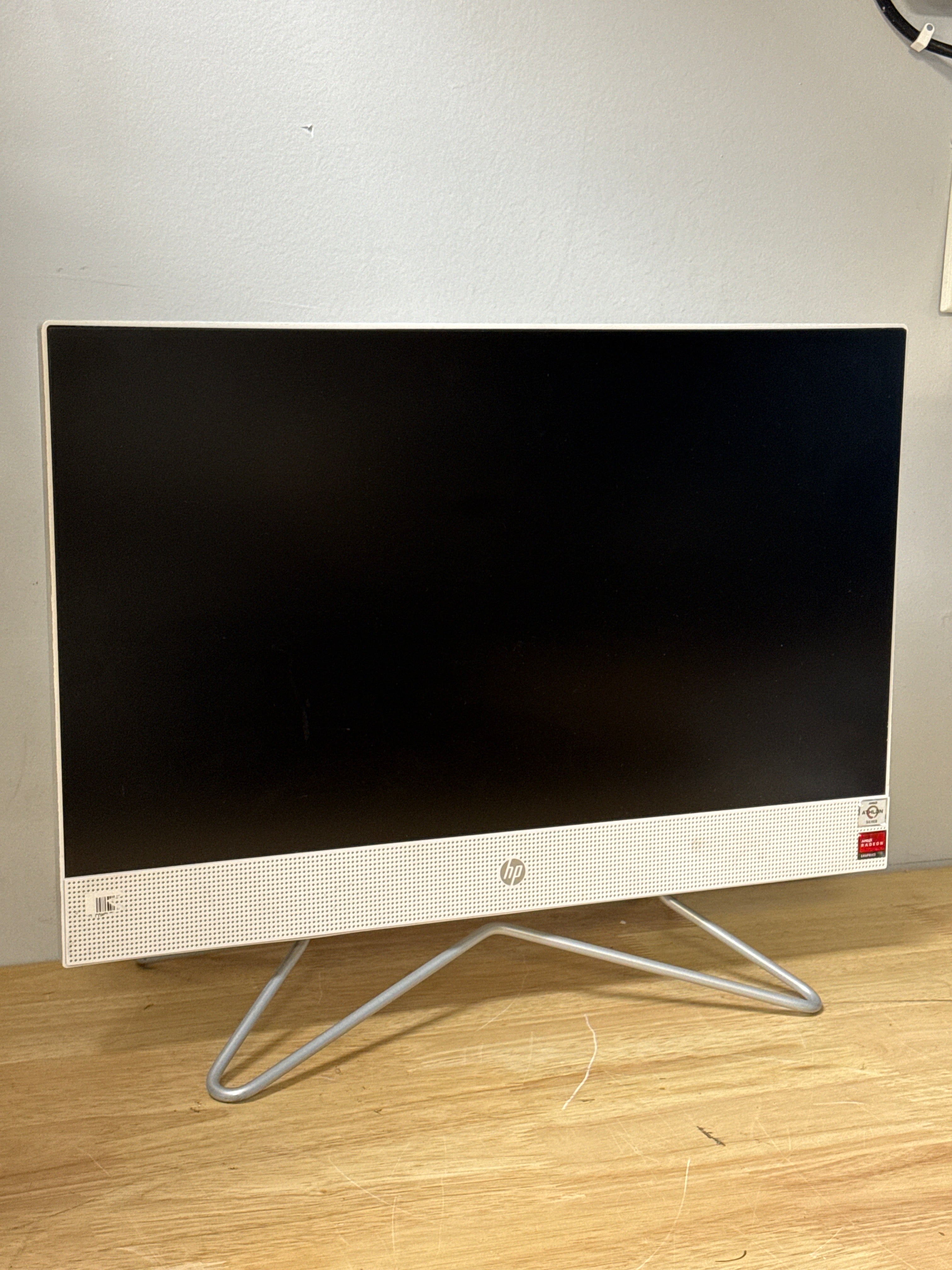 HP 22-DD0046 All-in-One PC AMD Athlon Silver 4GB RAM 256GB SSD - For Parts