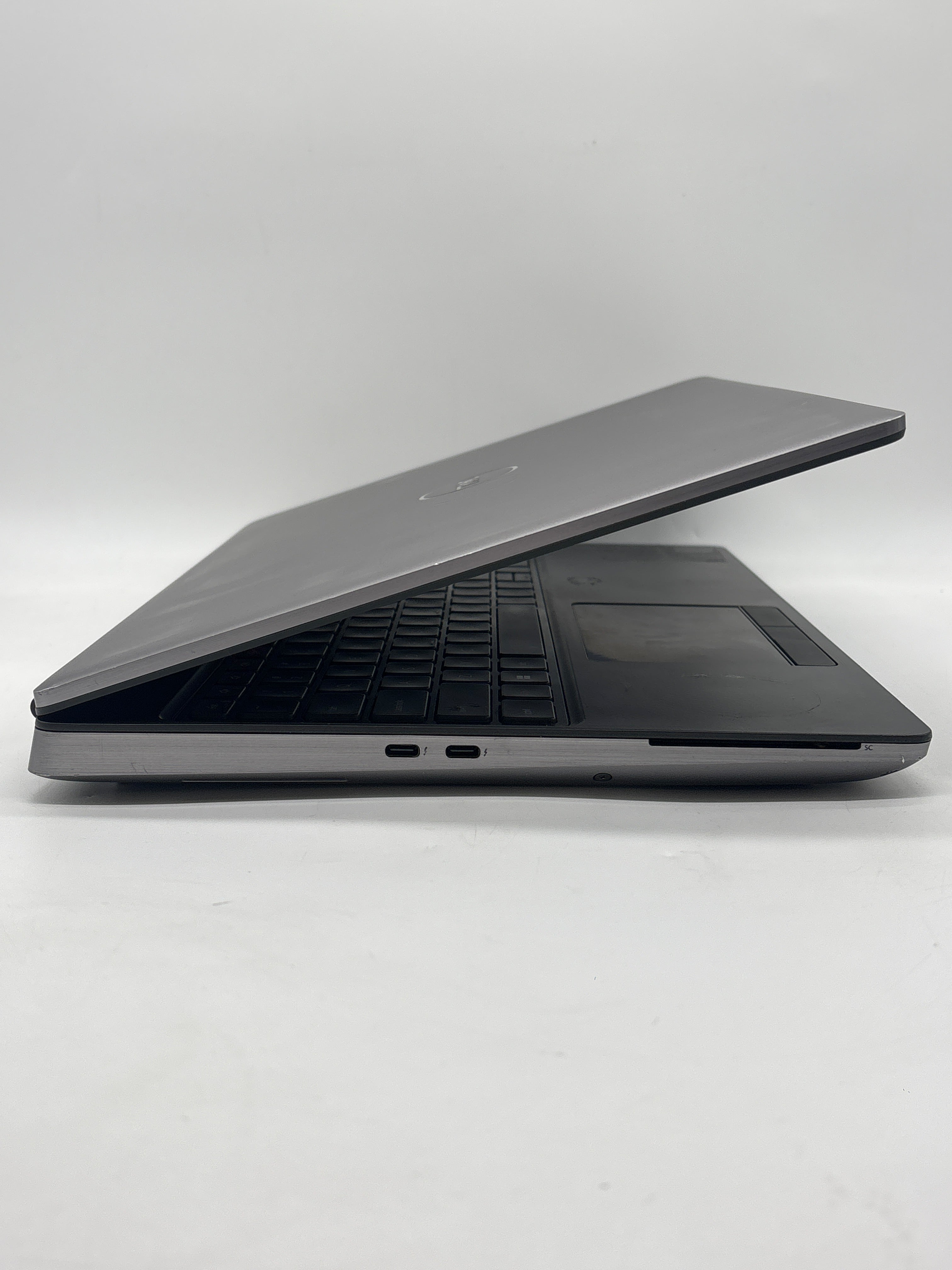 Dell Precision 7560 i7-11850H 32GB RAM 512GB SSD NVIDIA T1200 - Remotely Managed