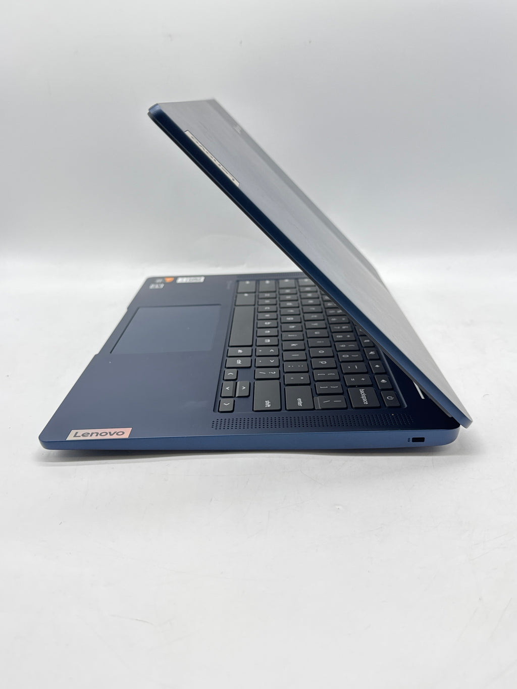 Lenovo IdeaPad Slim 3 Chrome 14M868 Kompanio 520 4GB RAM 64GB eMMC 14in - Used