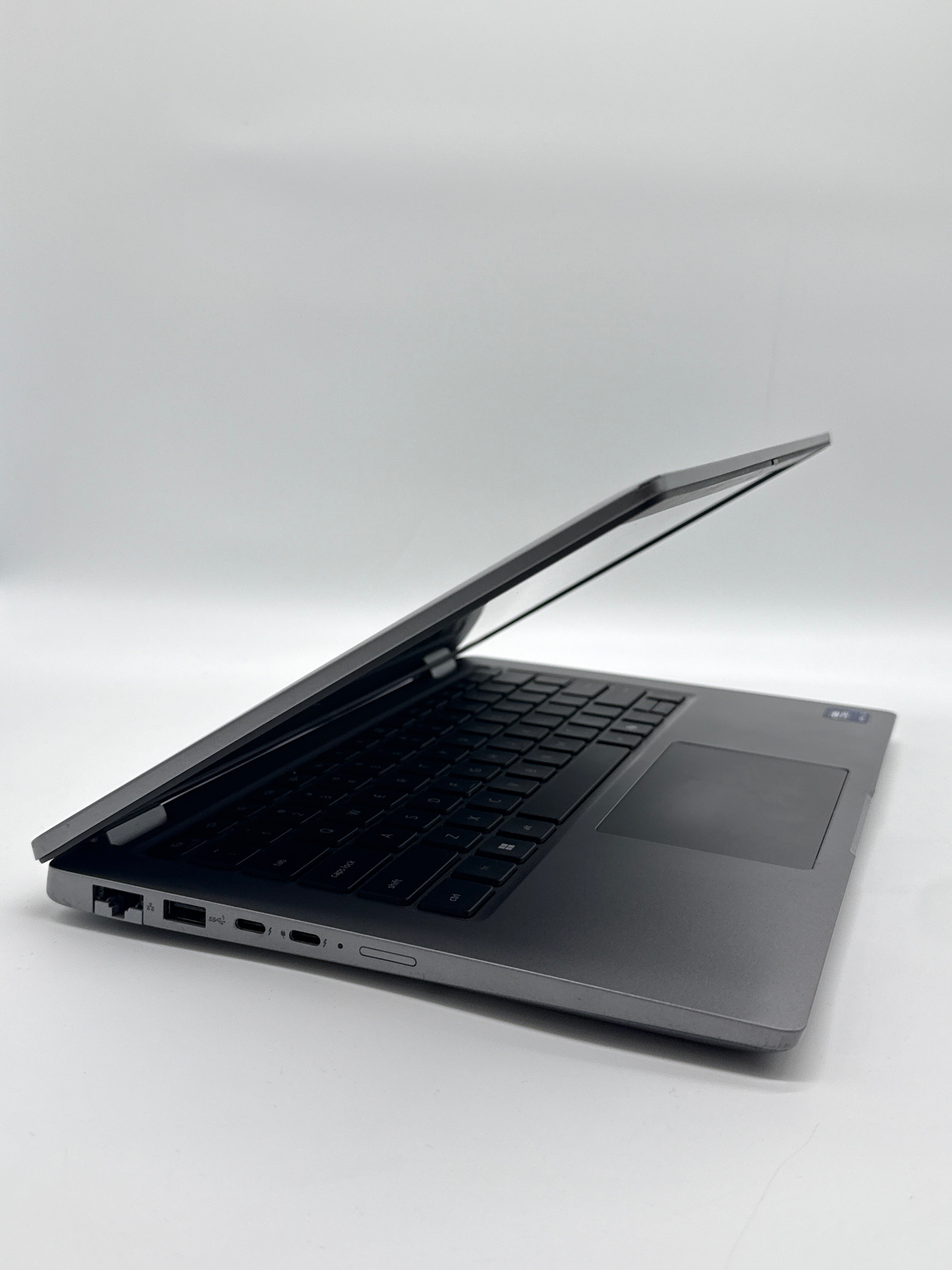 Dell Latitude 5450 Ultra 5 135U 48GB RAM 256GB SSD - BIOS Locked