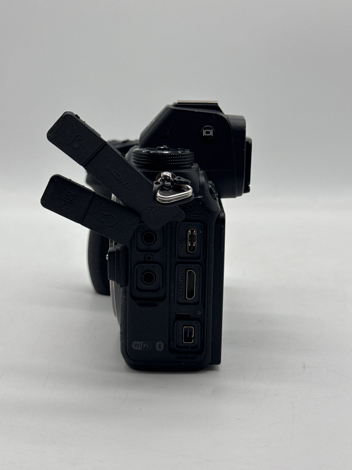 Nikon Z7 Mirrorless Body Only Black - Read