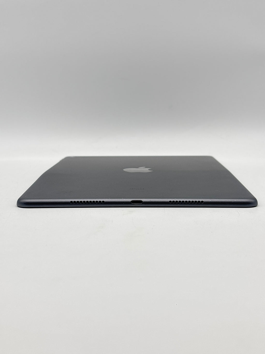Apple iPad Air 3rd Gen 10.5 in A2152 64GB Space Gray Wi-Fi - For Parts (Read DESC)