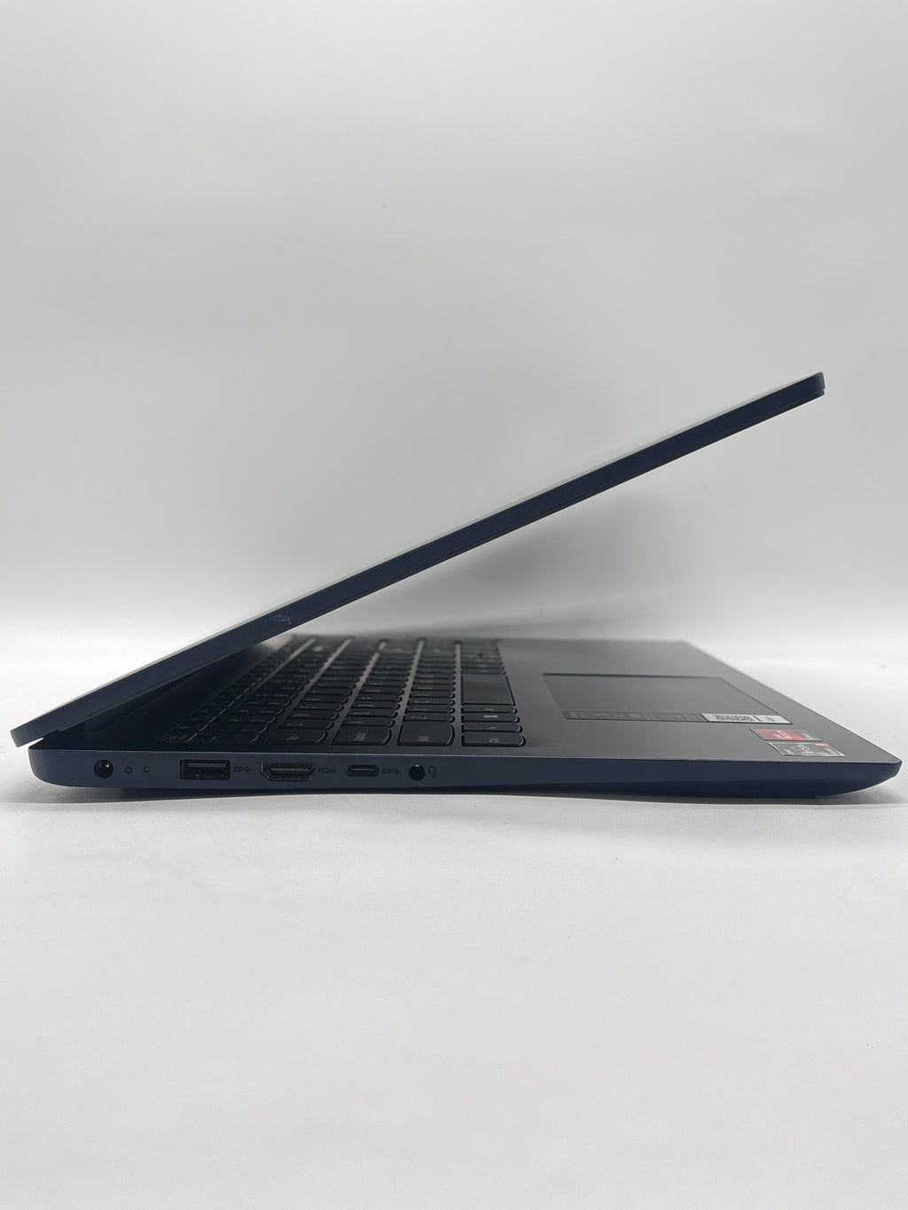Lenovo IdeaPad 1 15AMN7 AMD Ryzen 3 7320U 8GB RAM 256GB SSD