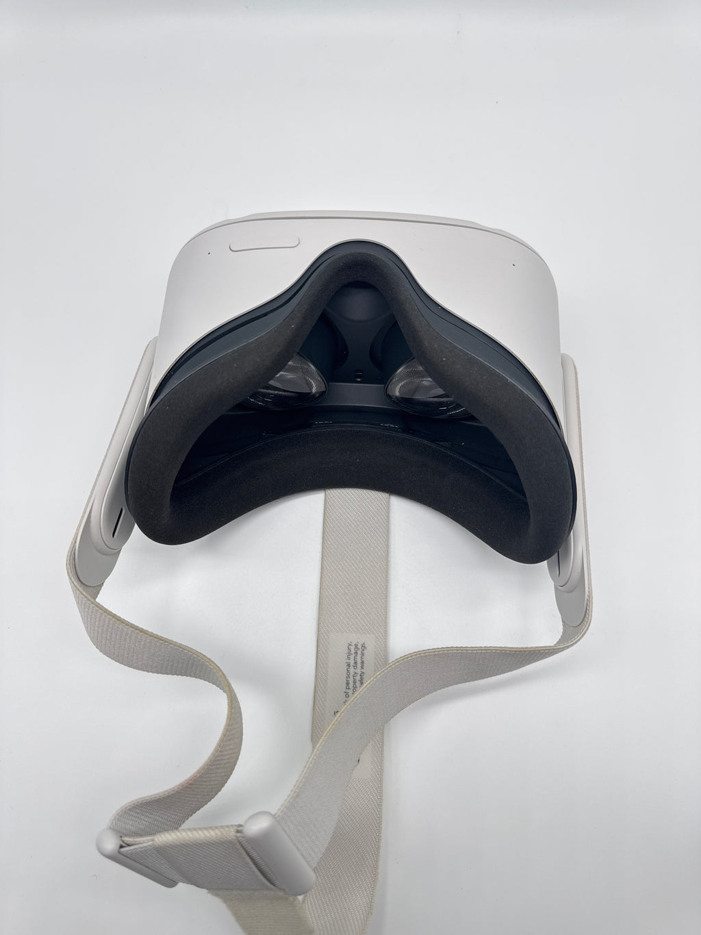Meta Quest 2 64GB Standalone All-in-One VR Headset White - Used