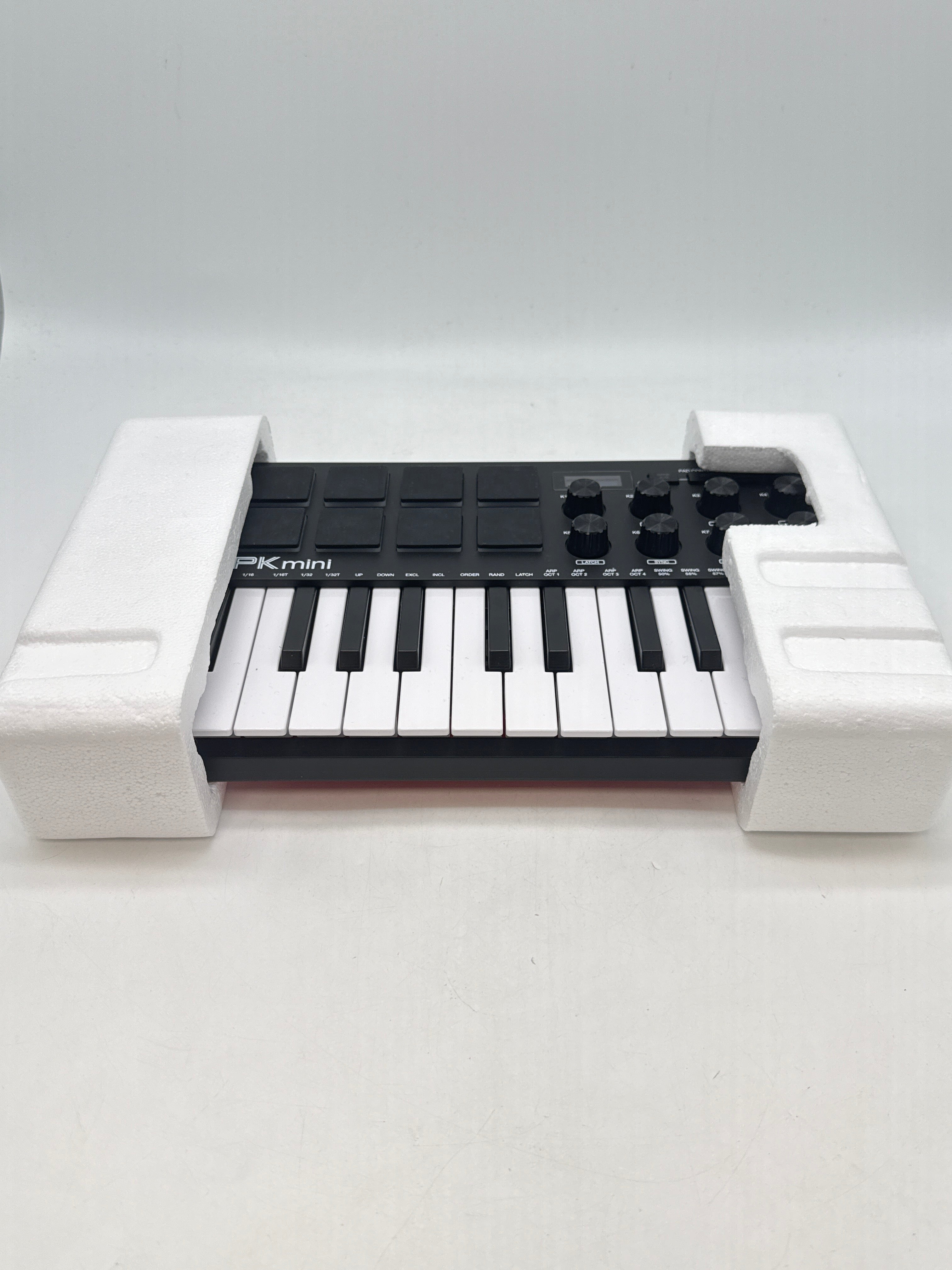 Akai MPK Mini MK3 25-Key Electronic Keyboard Controller - Used