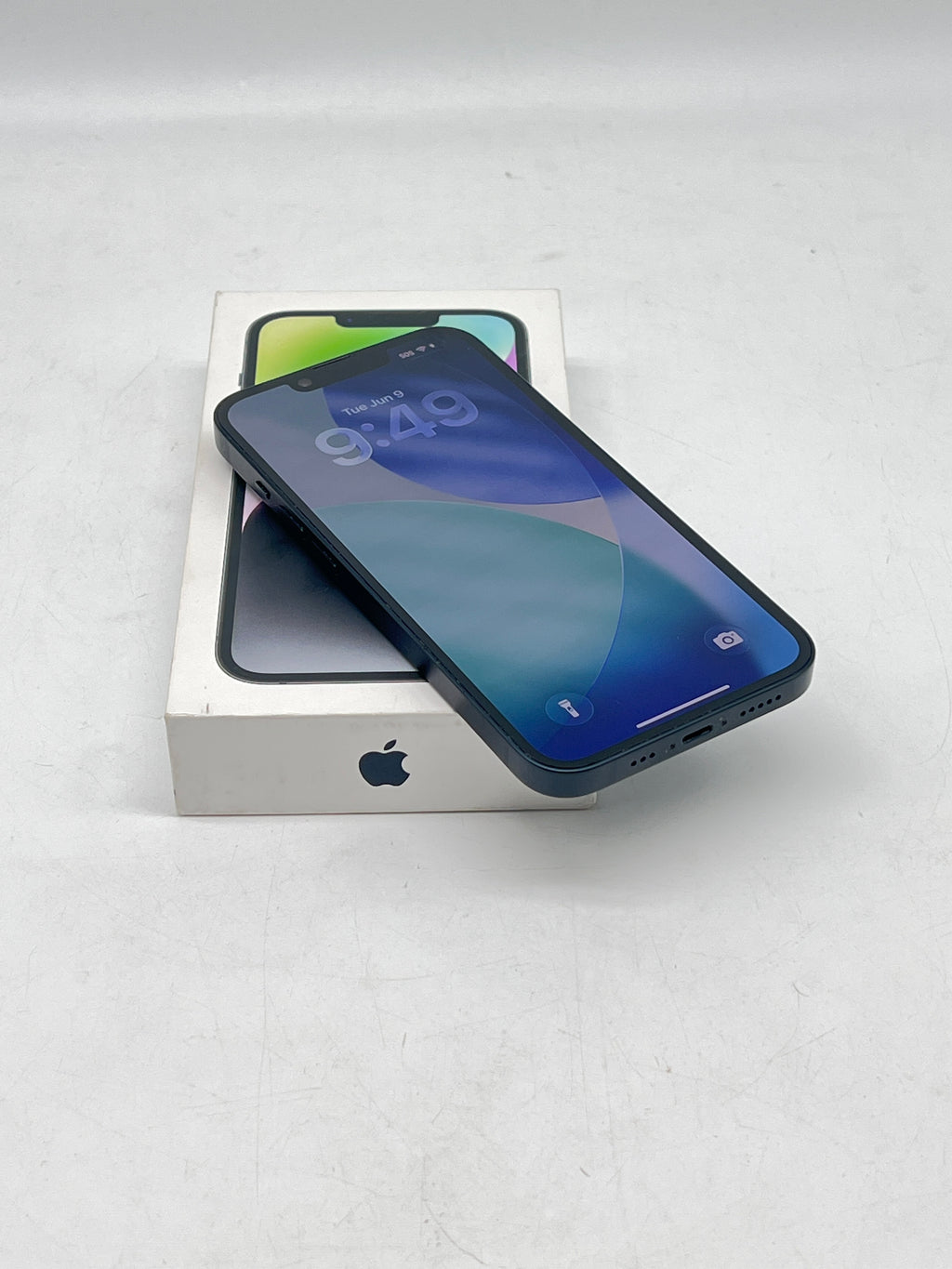 Apple iPhone 14 128GB Factory Unlocked 100% BATT - Used with Box