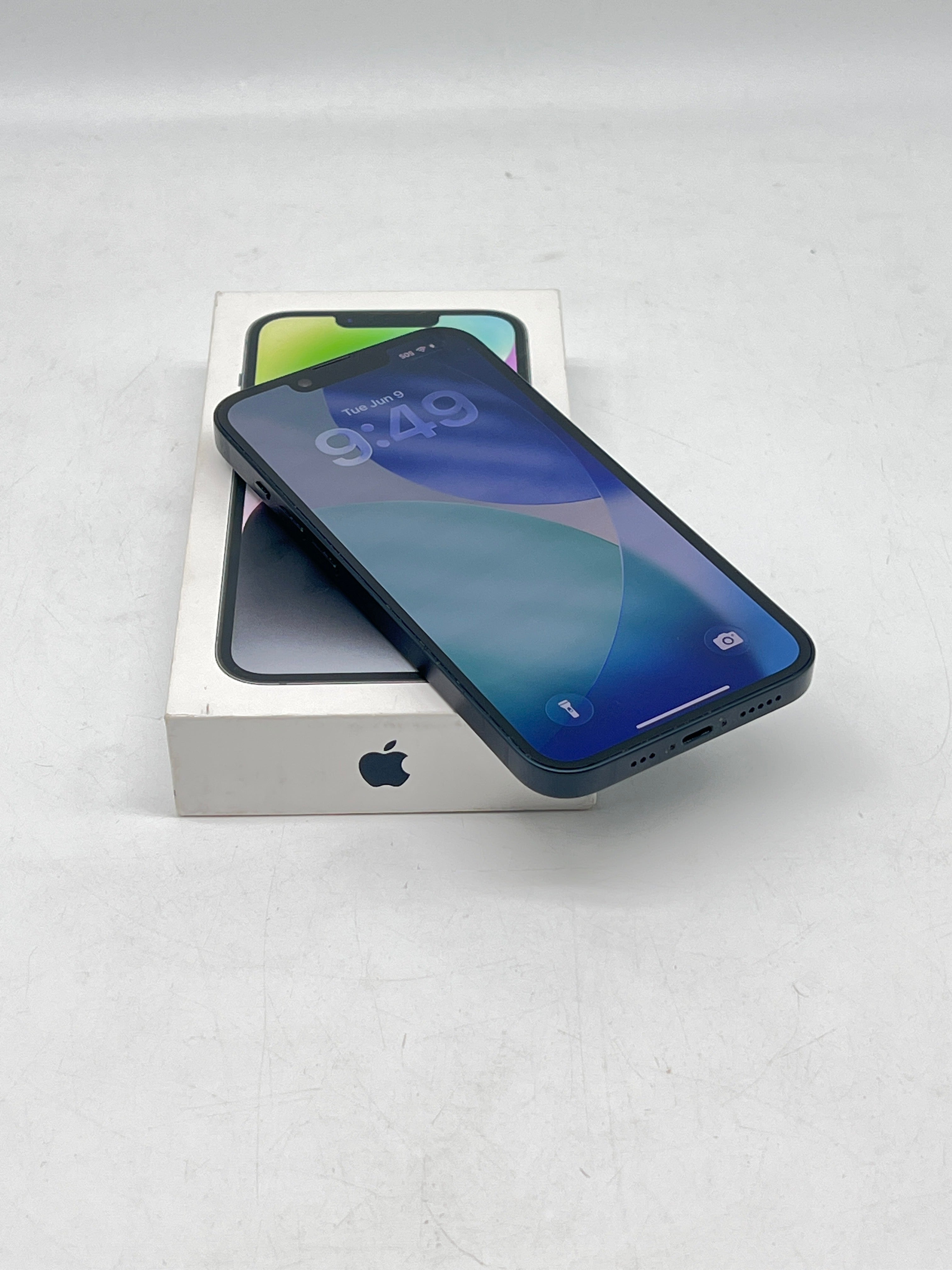 Apple iPhone 14 128GB Factory Unlocked 100% BATT - Used with Box