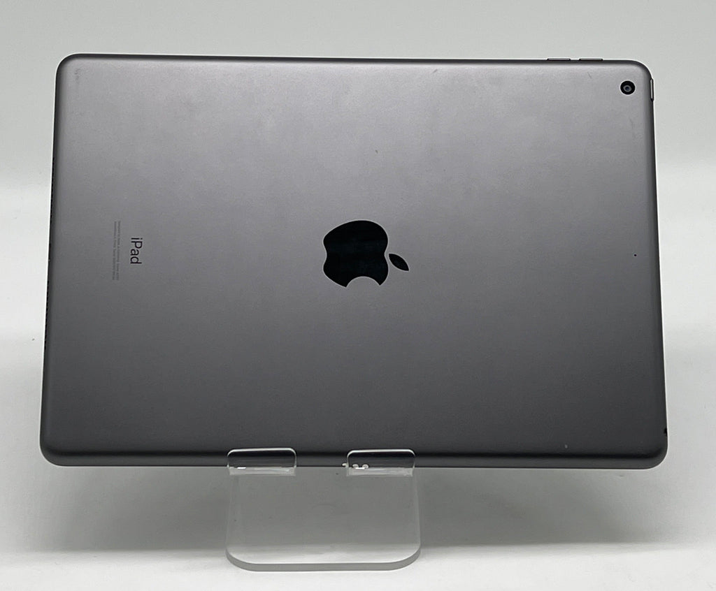 Apple iPad 7th Gen 128GB WiFi Only Space Gray - Used