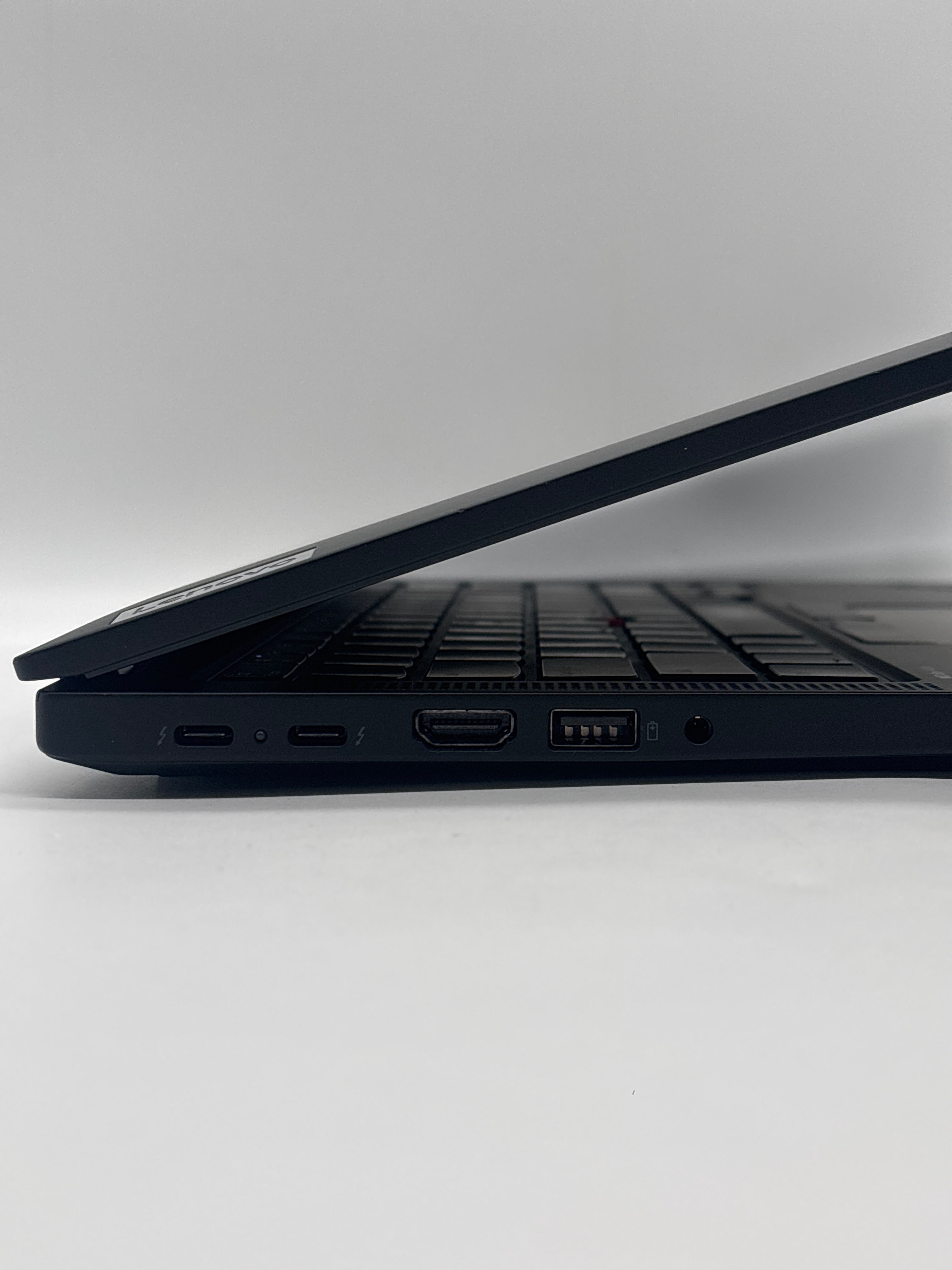 Lenovo ThinkPad T14 Gen 5 Ryzen 7 Pro 8840U 16GB RAM 512GB SSD - Read DESC