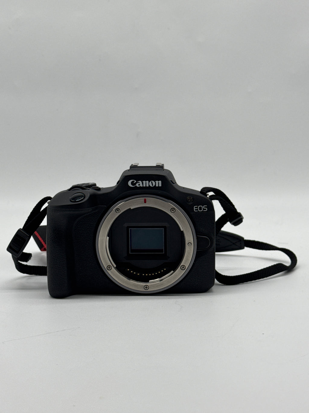 Canon EOS R100 Mirrorless Camera 24.1MP w/ RF-S 18-45mm Lens - Black