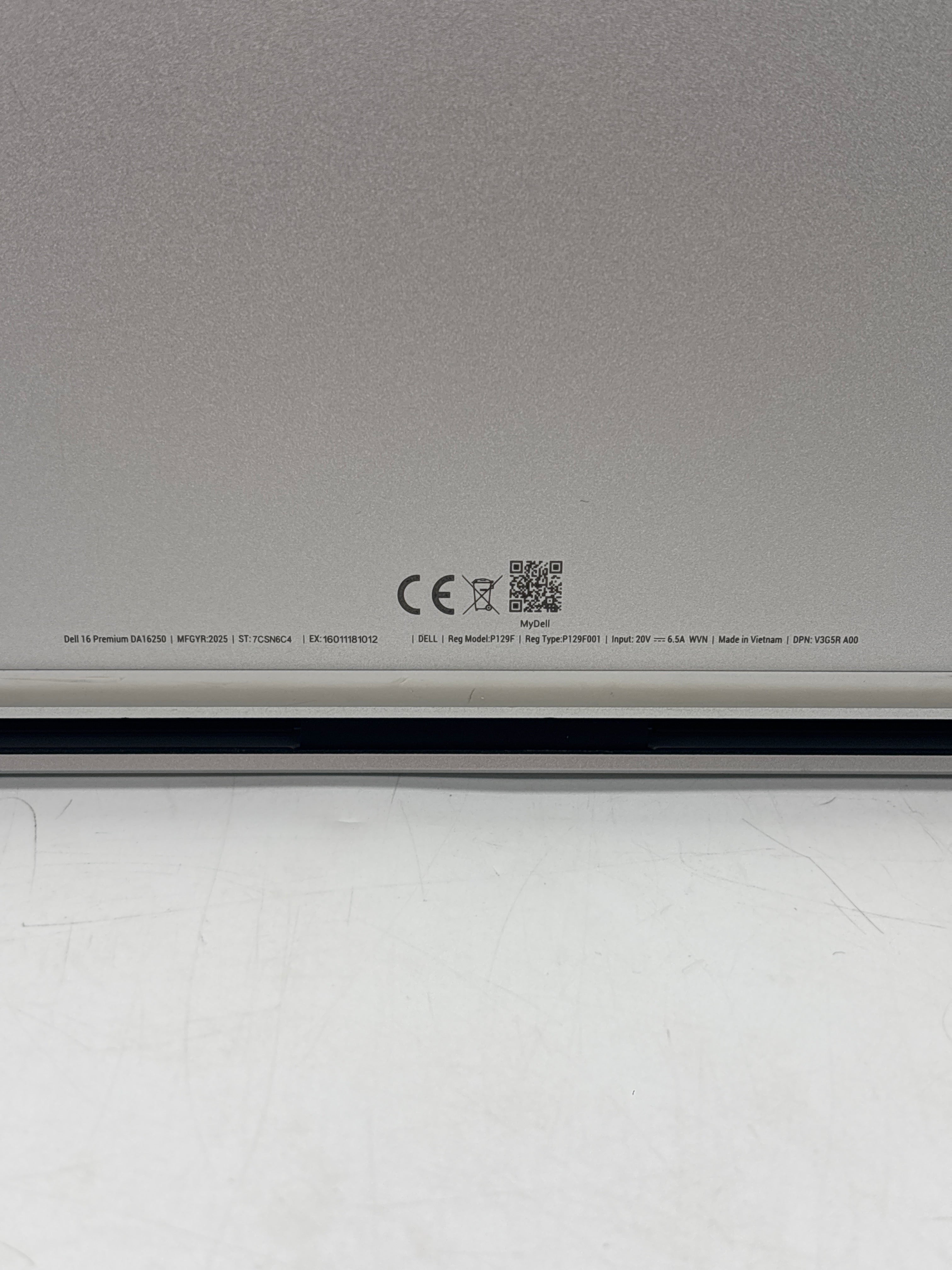 Dell XPS 16 Premium DA16250 Touch Ultra 9 285H 64GB RAM 2TB SSD RTX 5070