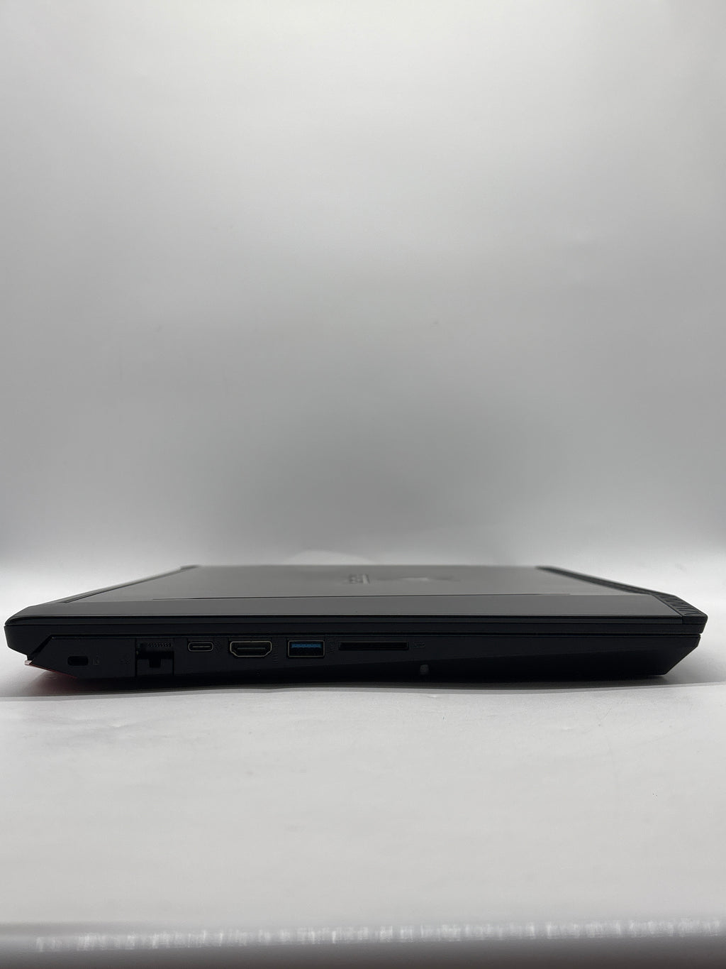 Acer Predator Helios 300 15.6" Core i7-8750H 16GB RAM 256GB SSD GTX 1060 Black - Used