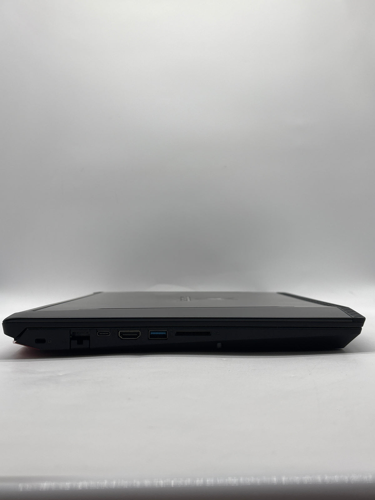 Acer Predator Helios 300 15.6" Core i7-8750H 16GB RAM 256GB SSD GTX 1060 Black - Used