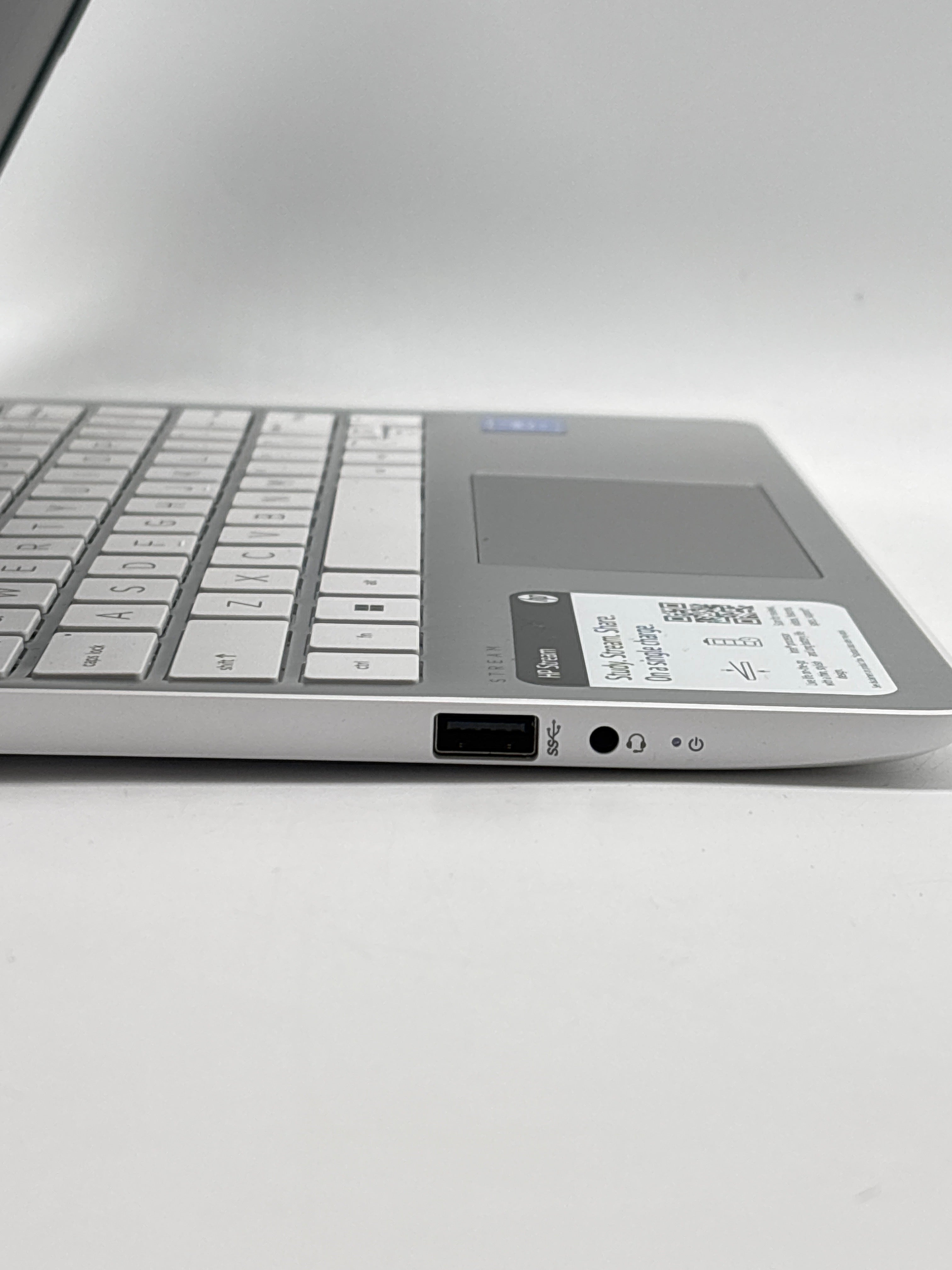 HP Stream 11-ak0xxx Celeron N4120 4GB RAM 64GB SD - Used