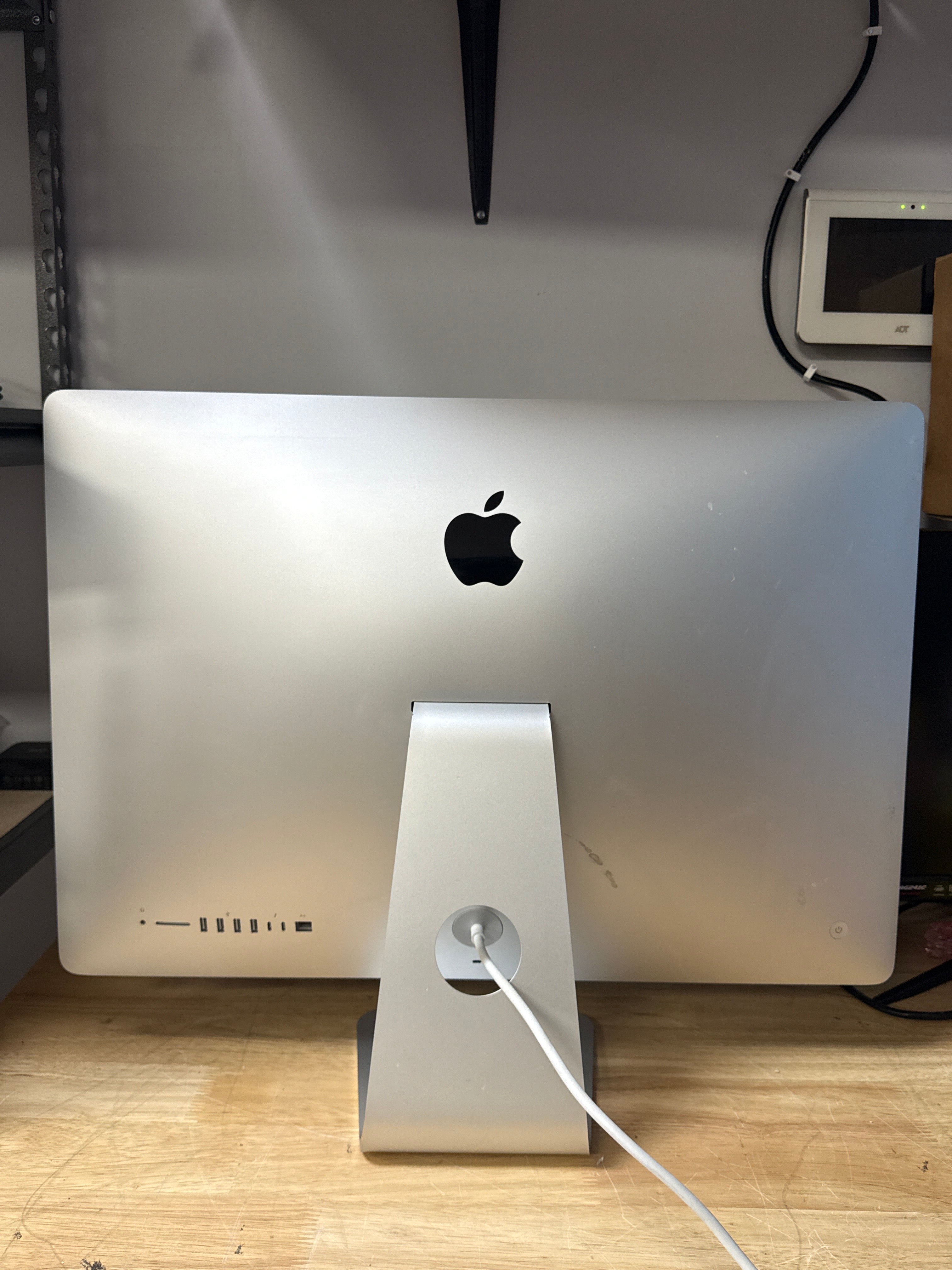 Apple iMac 27" 5K A1419  i5 32GB RAM 512GB SSD - For Parts (Broken Screen)