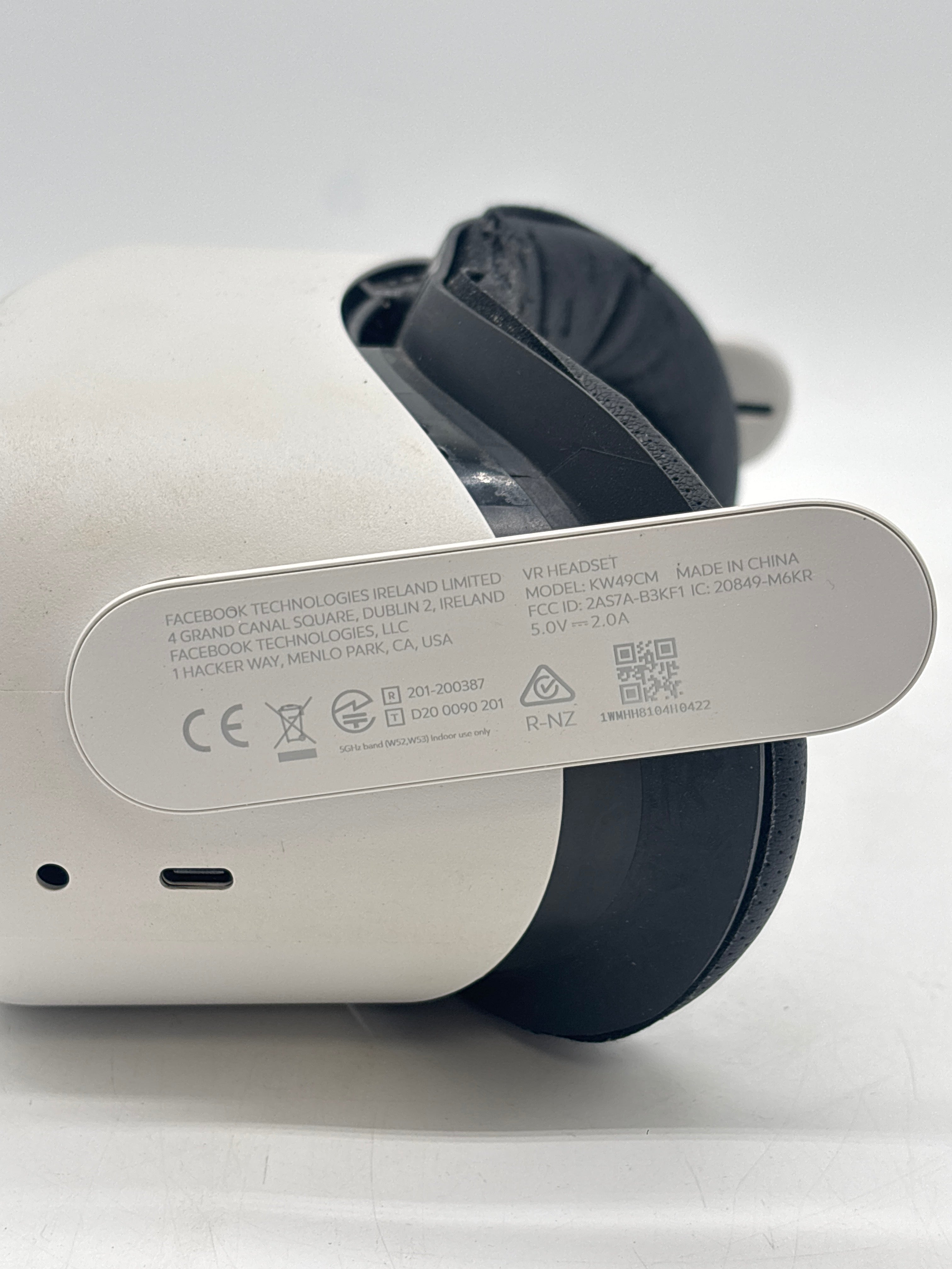 Meta Oculus Quest 2 128GB KW49CM Standalone VR Headset White