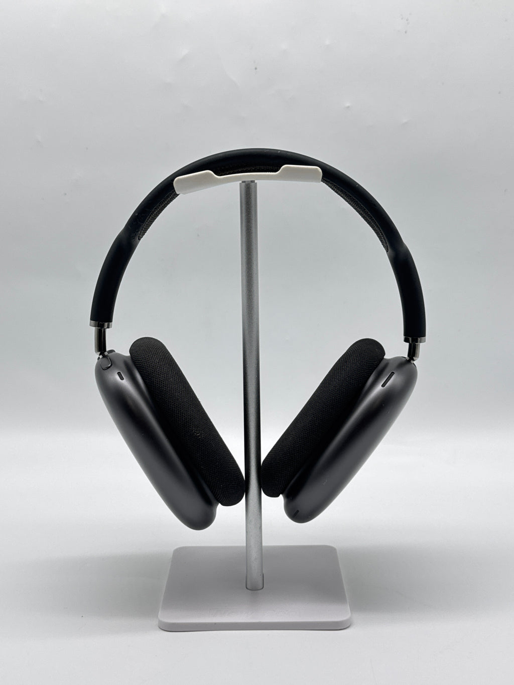 Apple AirPods Max A2096 Space Gray Wireless ANC Headphones - Read