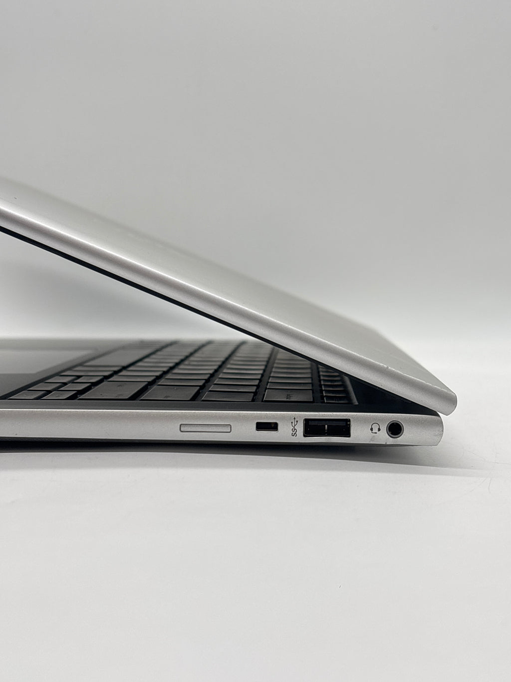 HP EliteBook 840 G10 i5-1335U 16GB RAM 256GB SSD - For Parts (Read DESC)