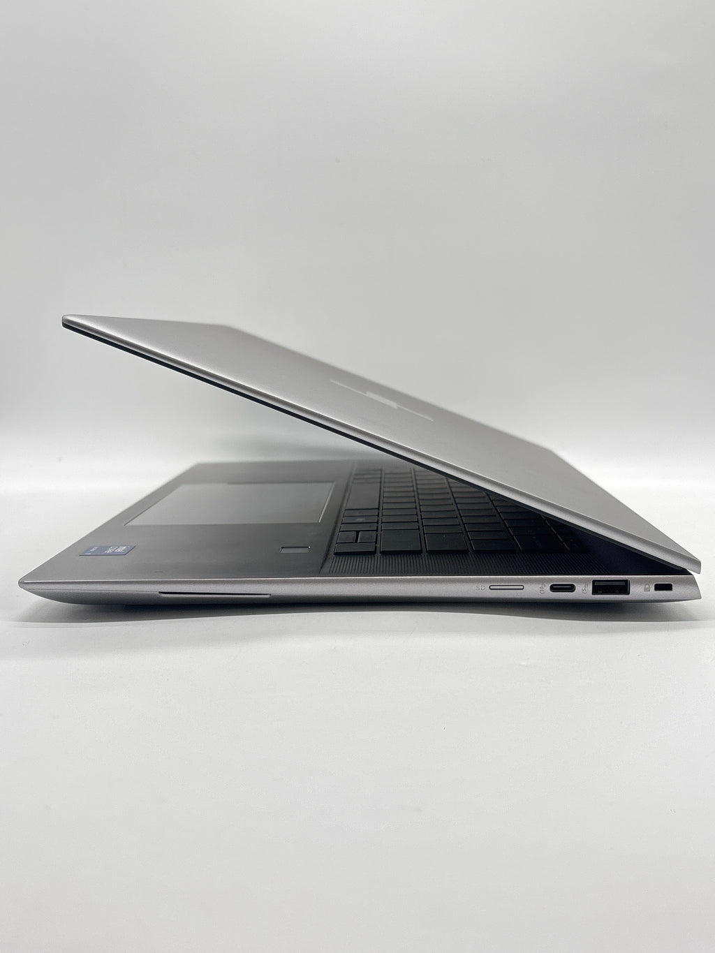 HP ZBook Studio 16 G11 Ultra 7 165H 64GB RAM 1TB SSD RTX 3000