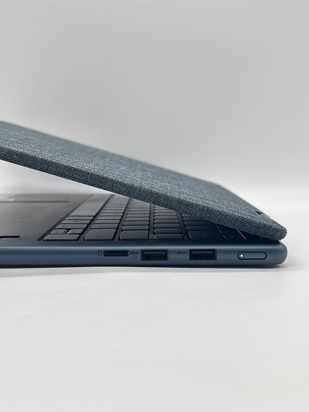 Lenovo Yoga 6 13.3" Ryzen 5 5500U 8GB RAM 256GB SSD Blue Laptop