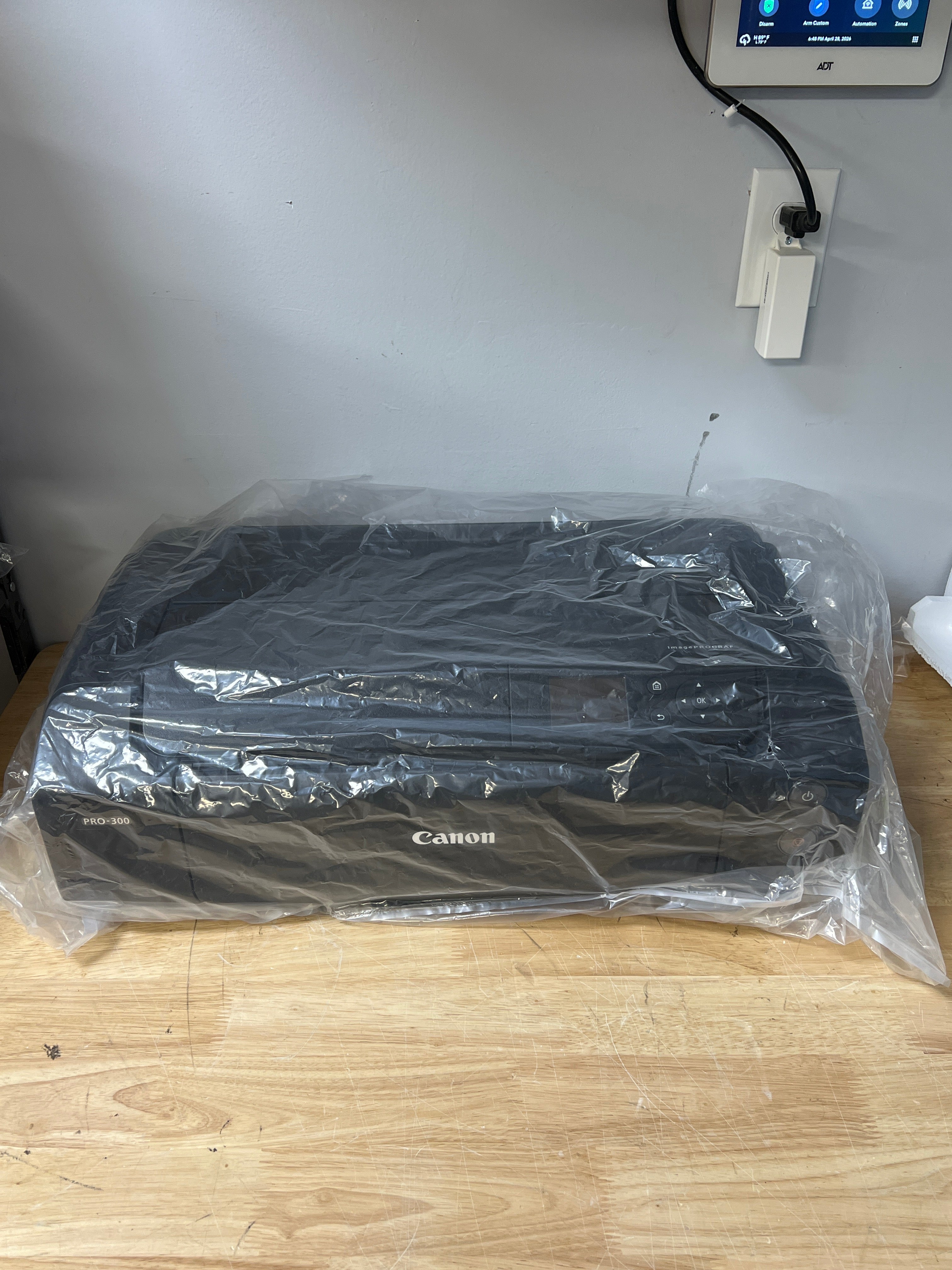Canon imagePROGRAF PRO-300 Professional Photo Printer - Page Count 14