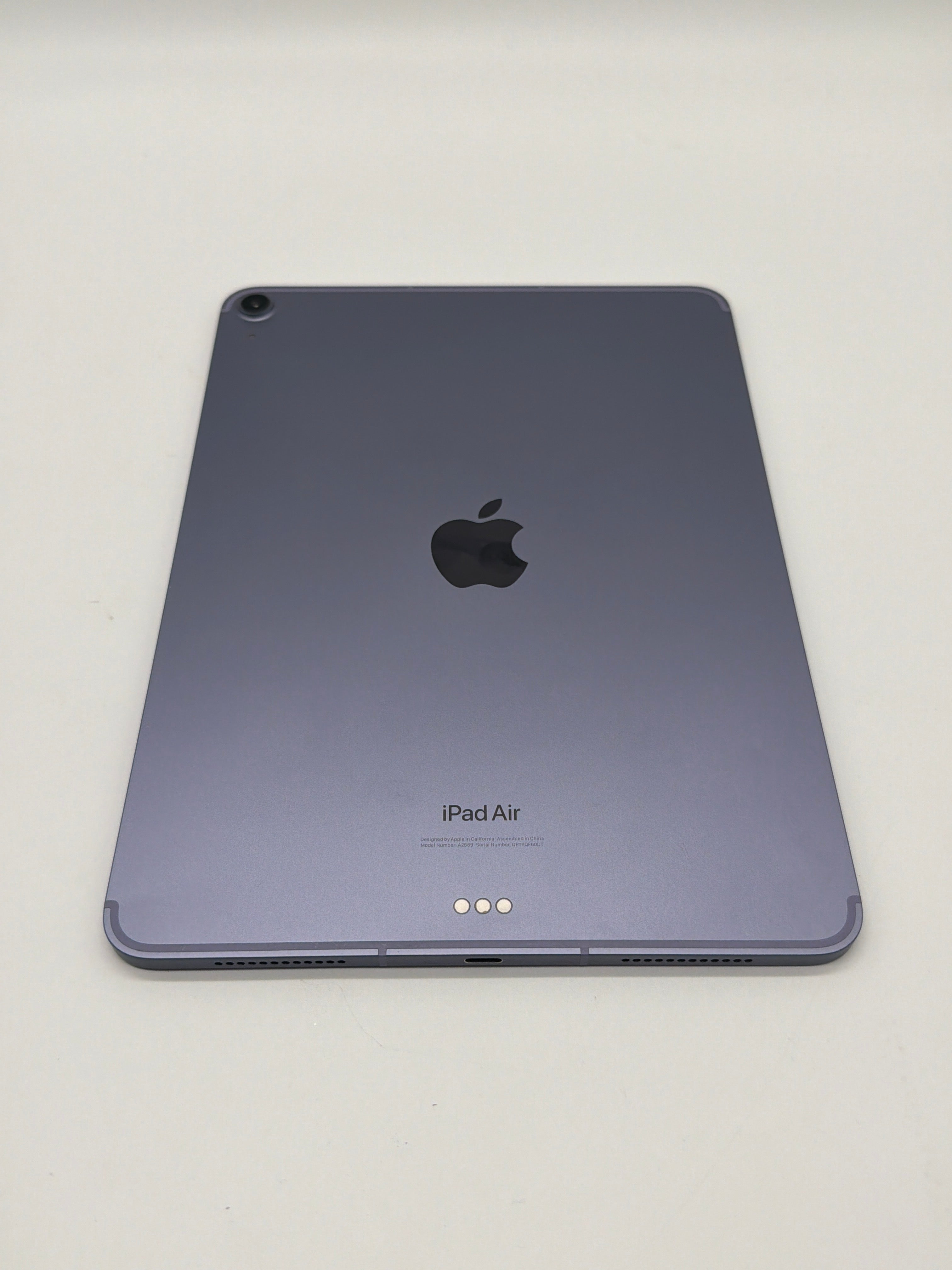 Broken Apple iPad Air 5th Gen 10.9" 8GB RAM 64GB MME93LL/A Purple Factory Unlocked