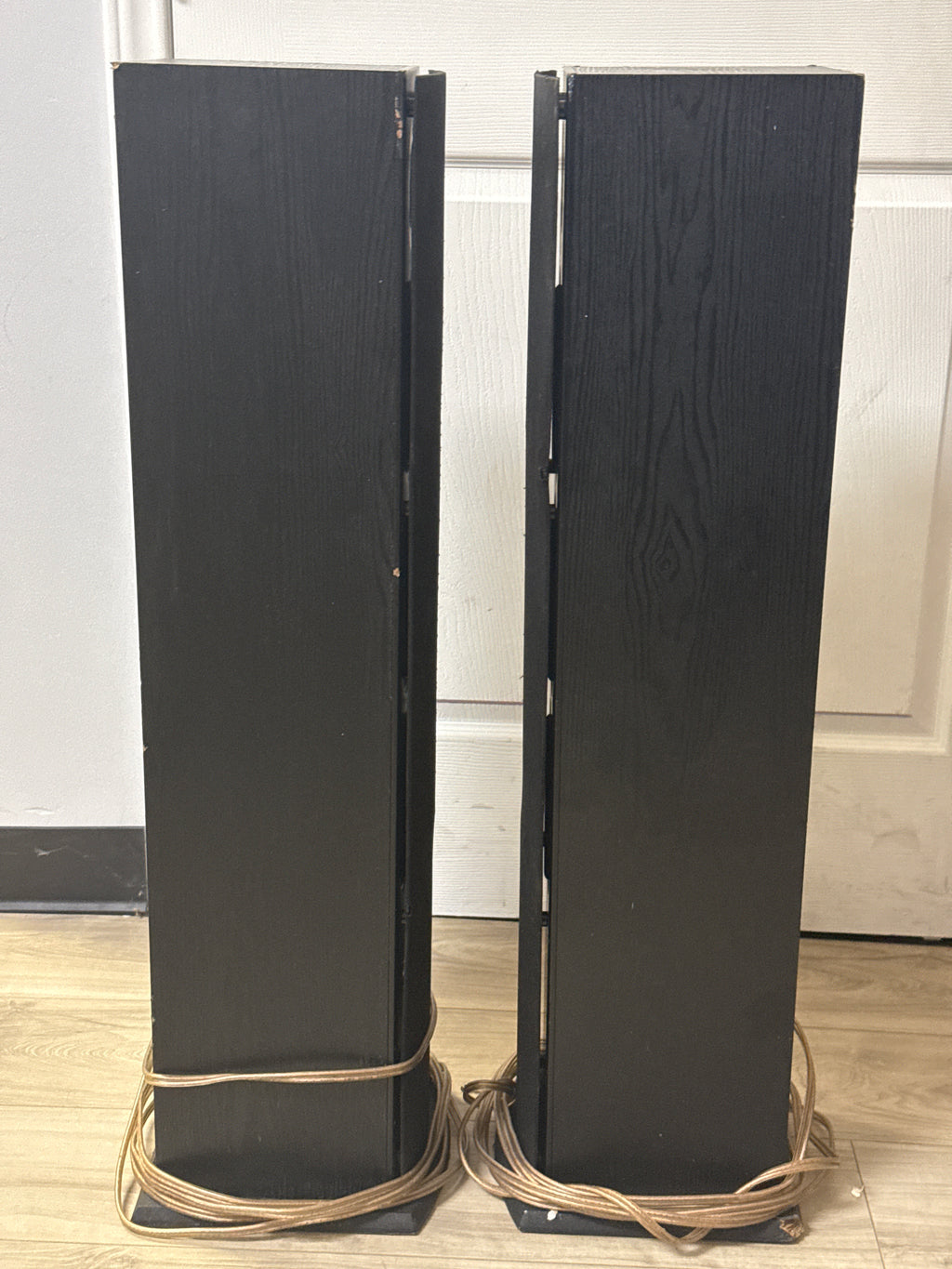 Polk Audio T50 Tower Speakers Wired Black - For Parts (Read DESC)