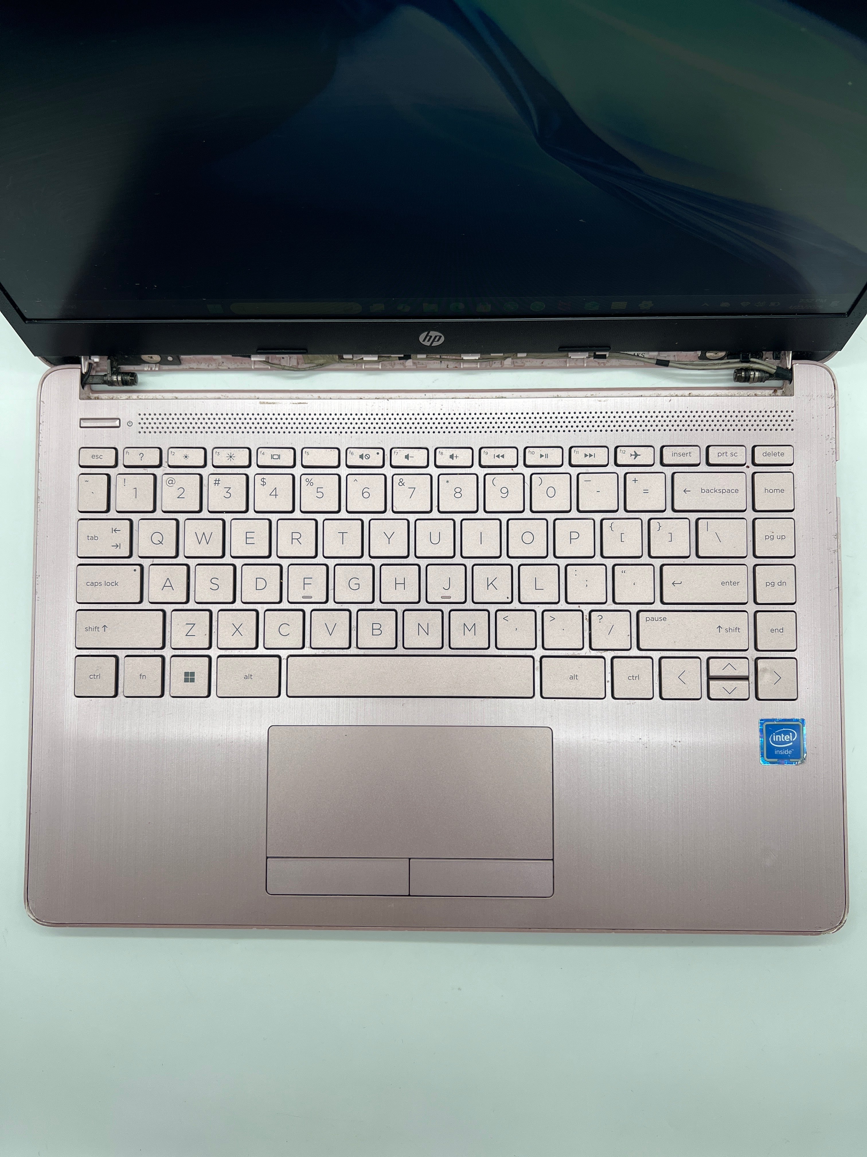 HP 14-CF2112WM Celeron N4120 8GB RAM 64GB SD - For Parts (Hinge Cover Missing)