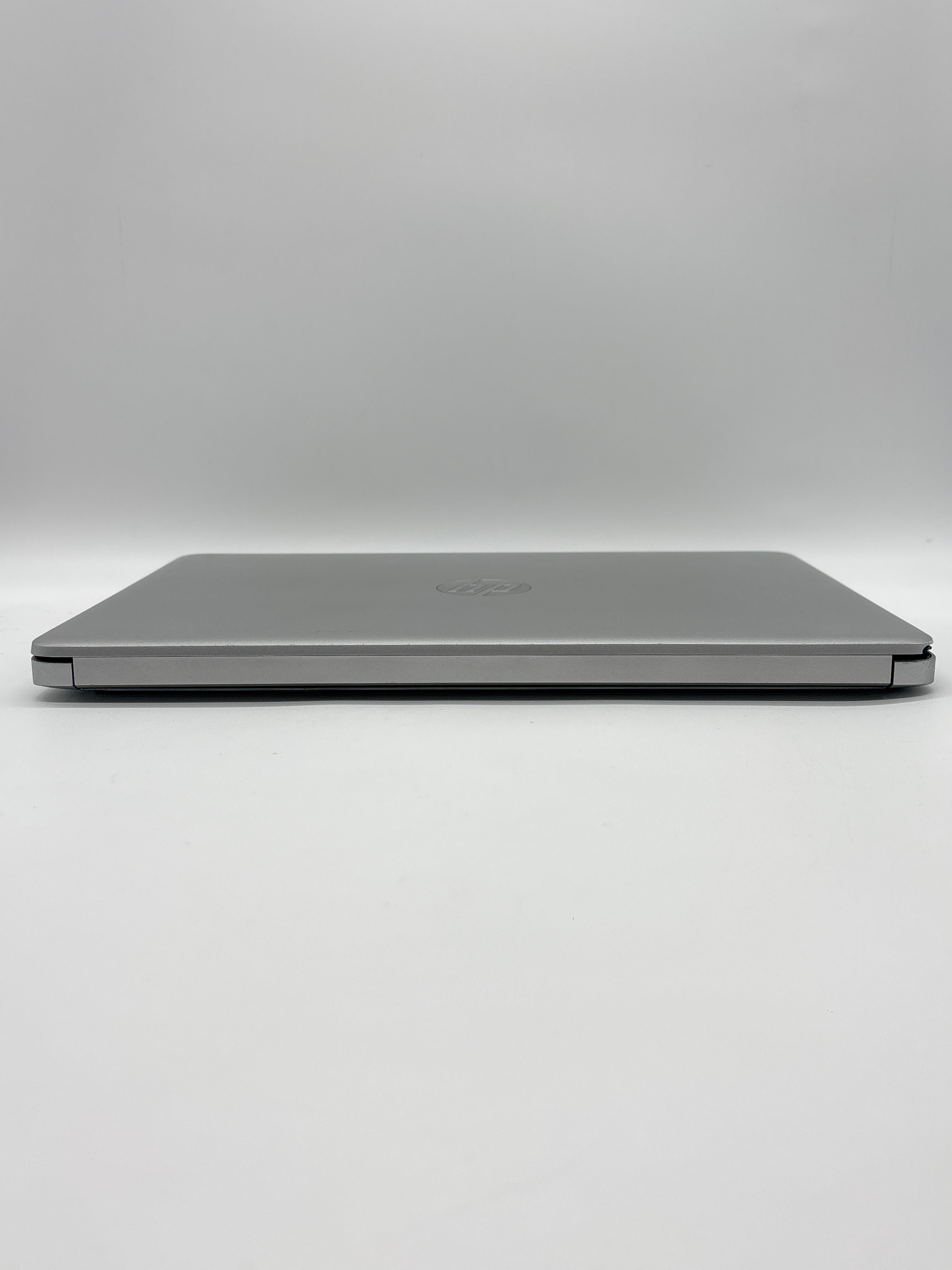 HP 14-dk0002dx 4GB RAM 128GB SSD - For Parts (Chipped Corner)